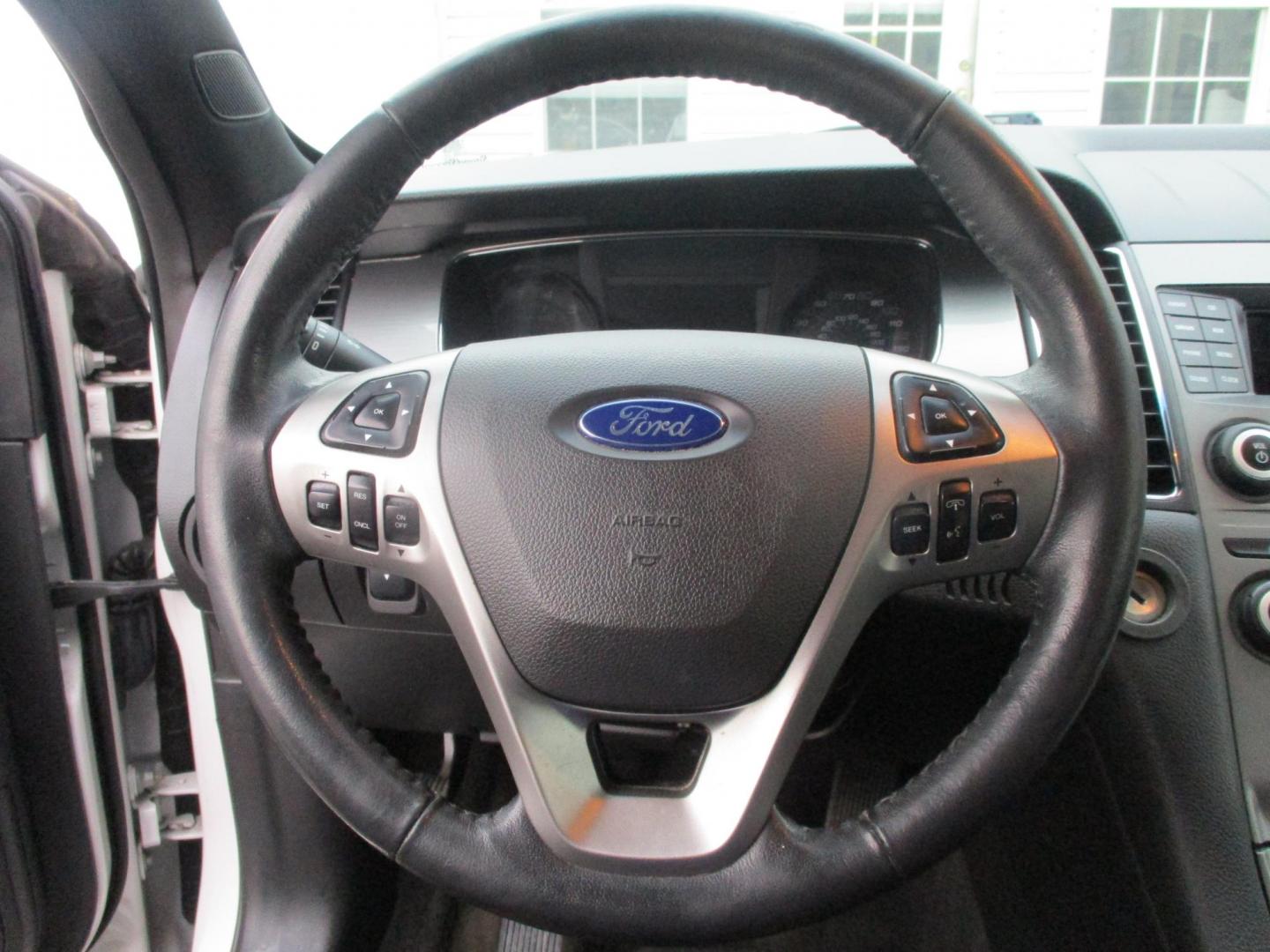 2015 WHITE Ford Taurus SEL FWD (1FAHP2E88FG) with an 3.5L V6 DOHC 24V engine, 6-Speed Automatic transmission, located at 540a Delsea Drive, Sewell, NJ, 08080, (987) 867-5309, 39.752560, -75.111206 - Photo#15