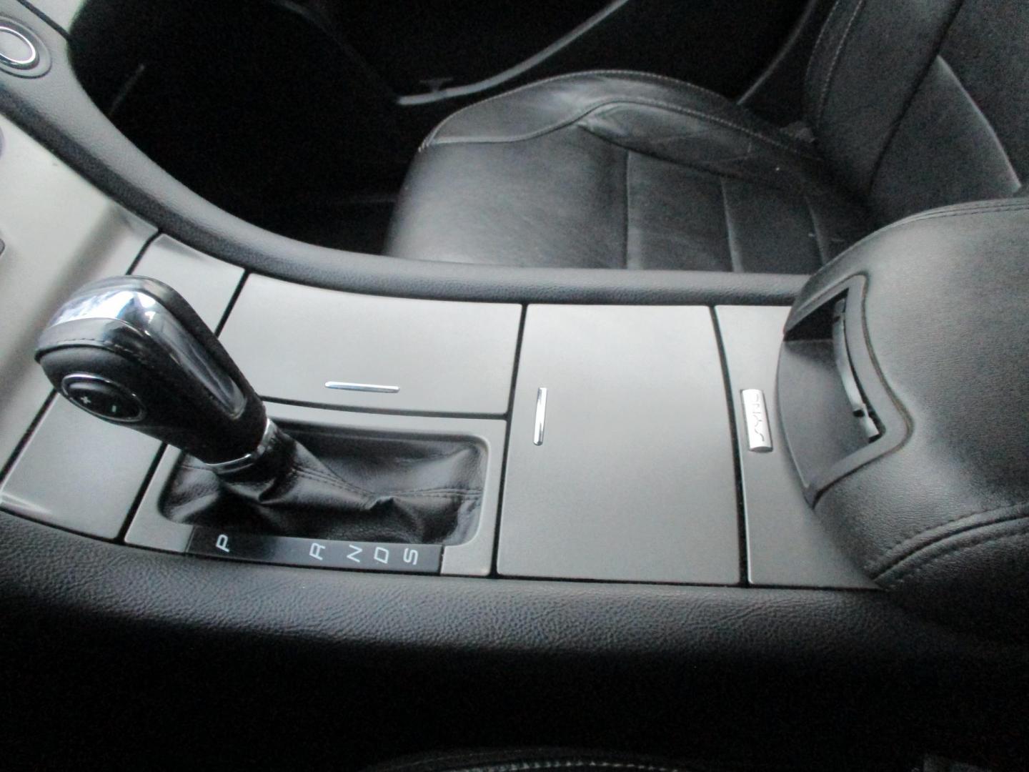 2015 WHITE Ford Taurus SEL FWD (1FAHP2E88FG) with an 3.5L V6 DOHC 24V engine, 6-Speed Automatic transmission, located at 540a Delsea Drive, Sewell, NJ, 08080, (987) 867-5309, 39.752560, -75.111206 - Photo#21