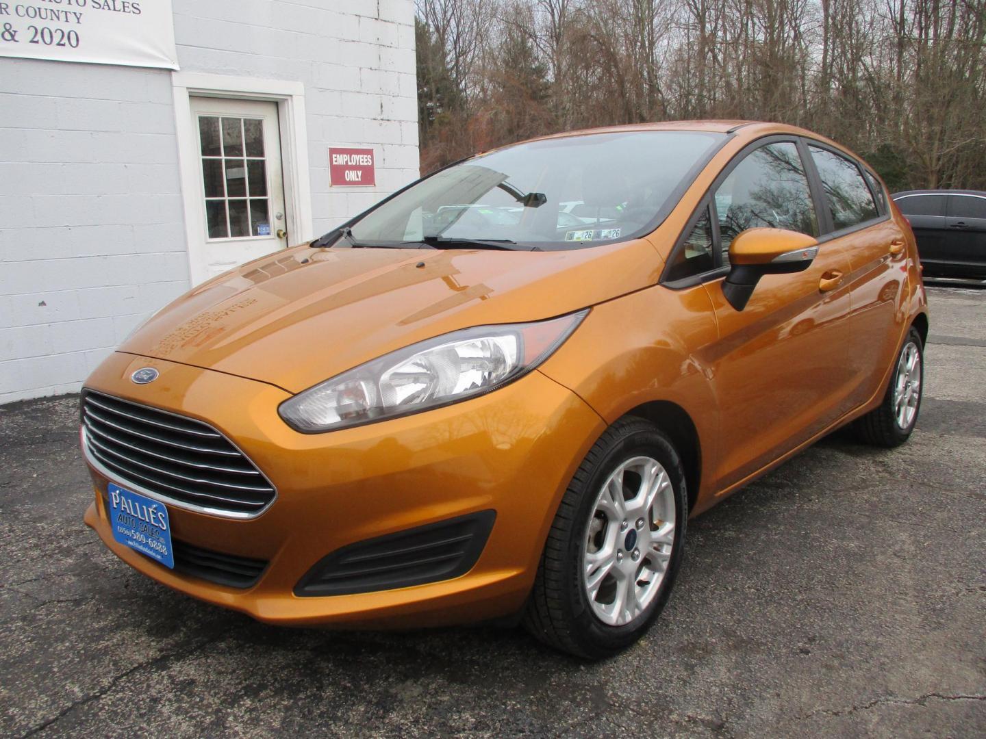 2016 ORANGE Ford Fiesta SE Hatchback (3FADP4EJ9GM) with an 1.6L L4 DOHC 16V engine, located at 540a Delsea Drive, Sewell, NJ, 08080, (987) 867-5309, 39.752560, -75.111206 - Photo#0