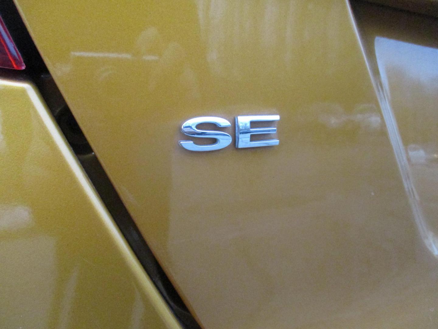 2016 ORANGE Ford Fiesta SE Hatchback (3FADP4EJ9GM) with an 1.6L L4 DOHC 16V engine, located at 540a Delsea Drive, Sewell, NJ, 08080, (987) 867-5309, 39.752560, -75.111206 - Photo#5