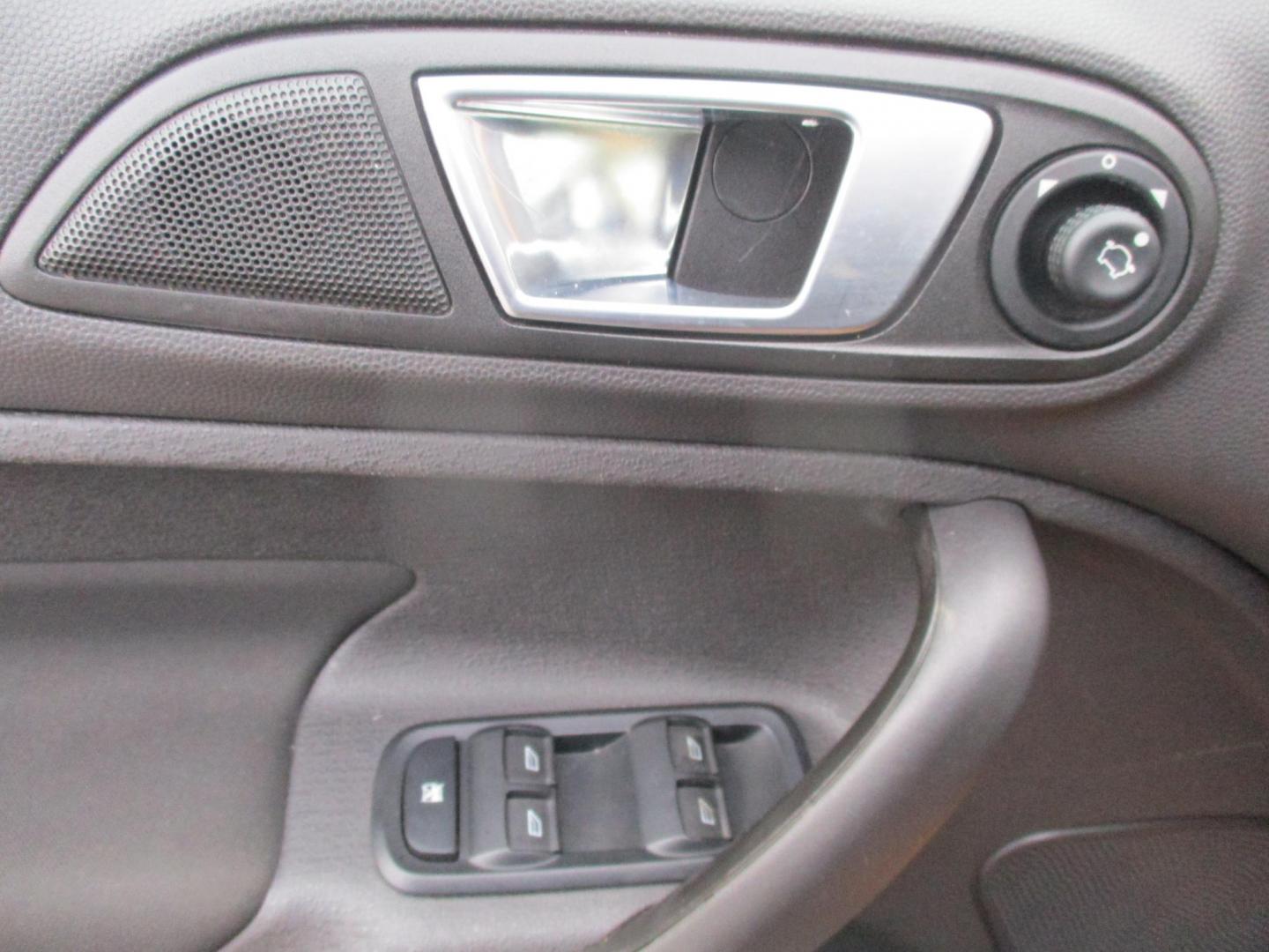 2016 ORANGE Ford Fiesta SE Hatchback (3FADP4EJ9GM) with an 1.6L L4 DOHC 16V engine, located at 540a Delsea Drive, Sewell, NJ, 08080, (987) 867-5309, 39.752560, -75.111206 - Photo#11