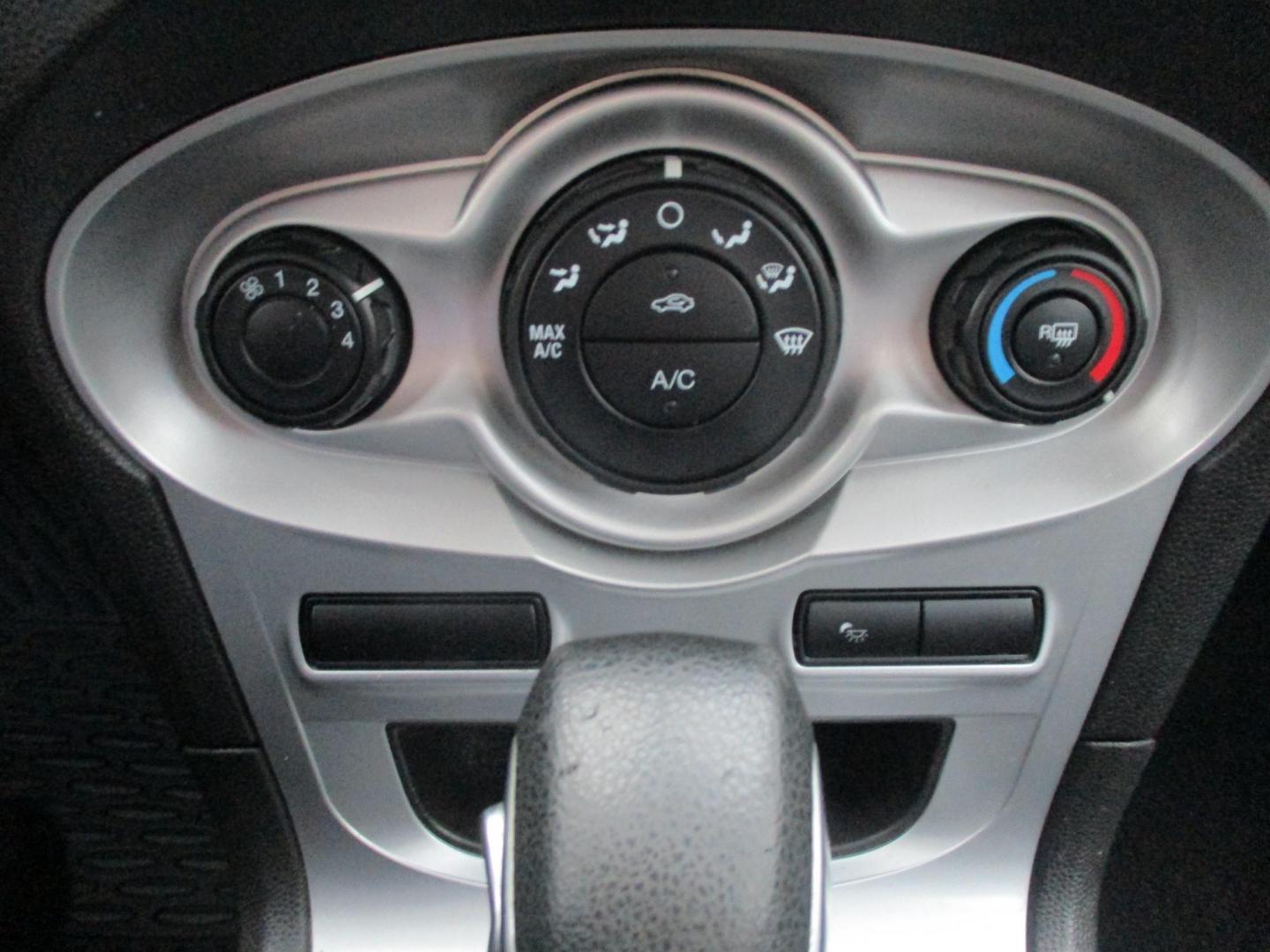 2016 ORANGE Ford Fiesta SE Hatchback (3FADP4EJ9GM) with an 1.6L L4 DOHC 16V engine, located at 540a Delsea Drive, Sewell, NJ, 08080, (987) 867-5309, 39.752560, -75.111206 - Photo#20