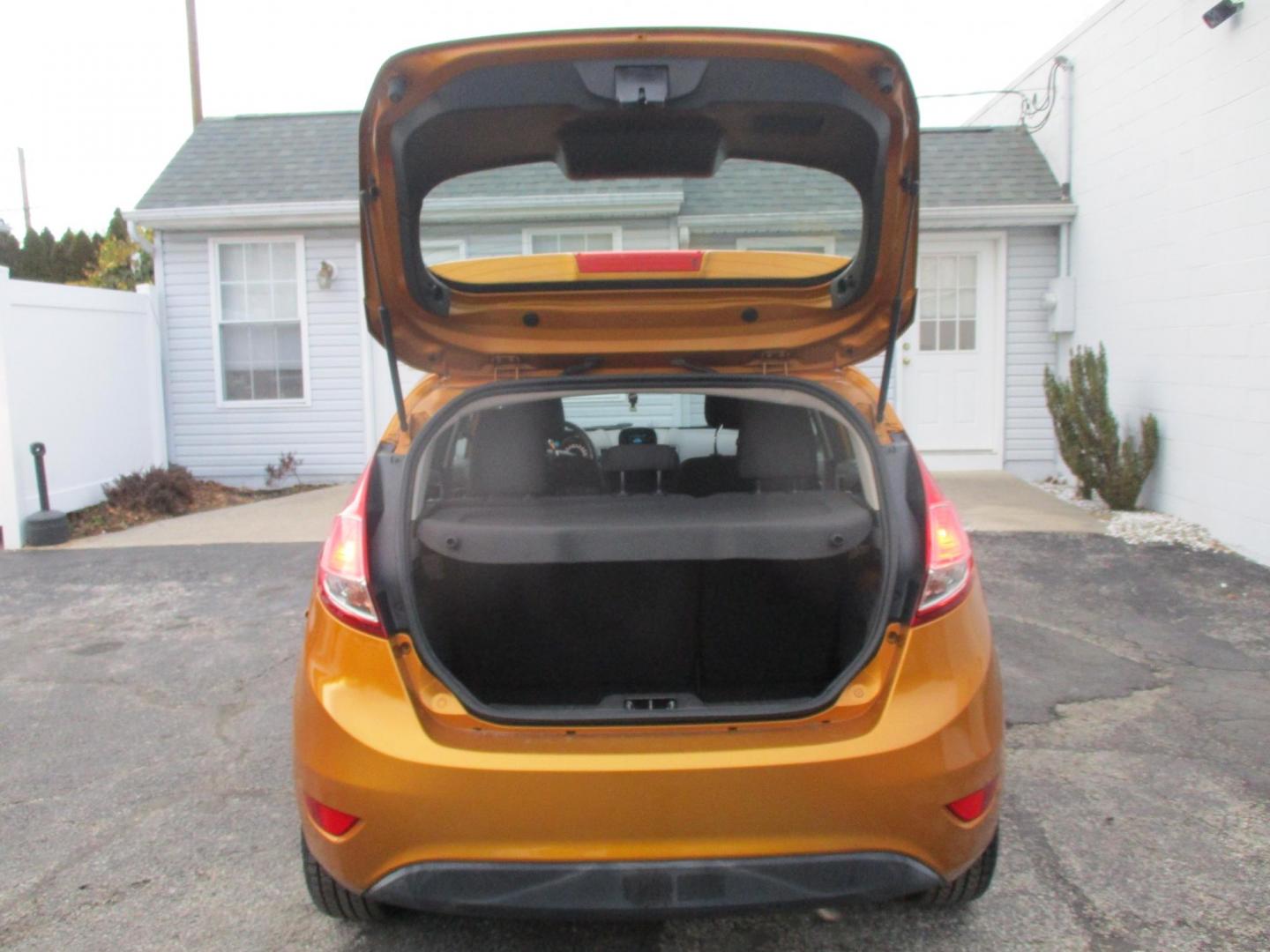 2016 ORANGE Ford Fiesta SE Hatchback (3FADP4EJ9GM) with an 1.6L L4 DOHC 16V engine, located at 540a Delsea Drive, Sewell, NJ, 08080, (987) 867-5309, 39.752560, -75.111206 - Photo#24