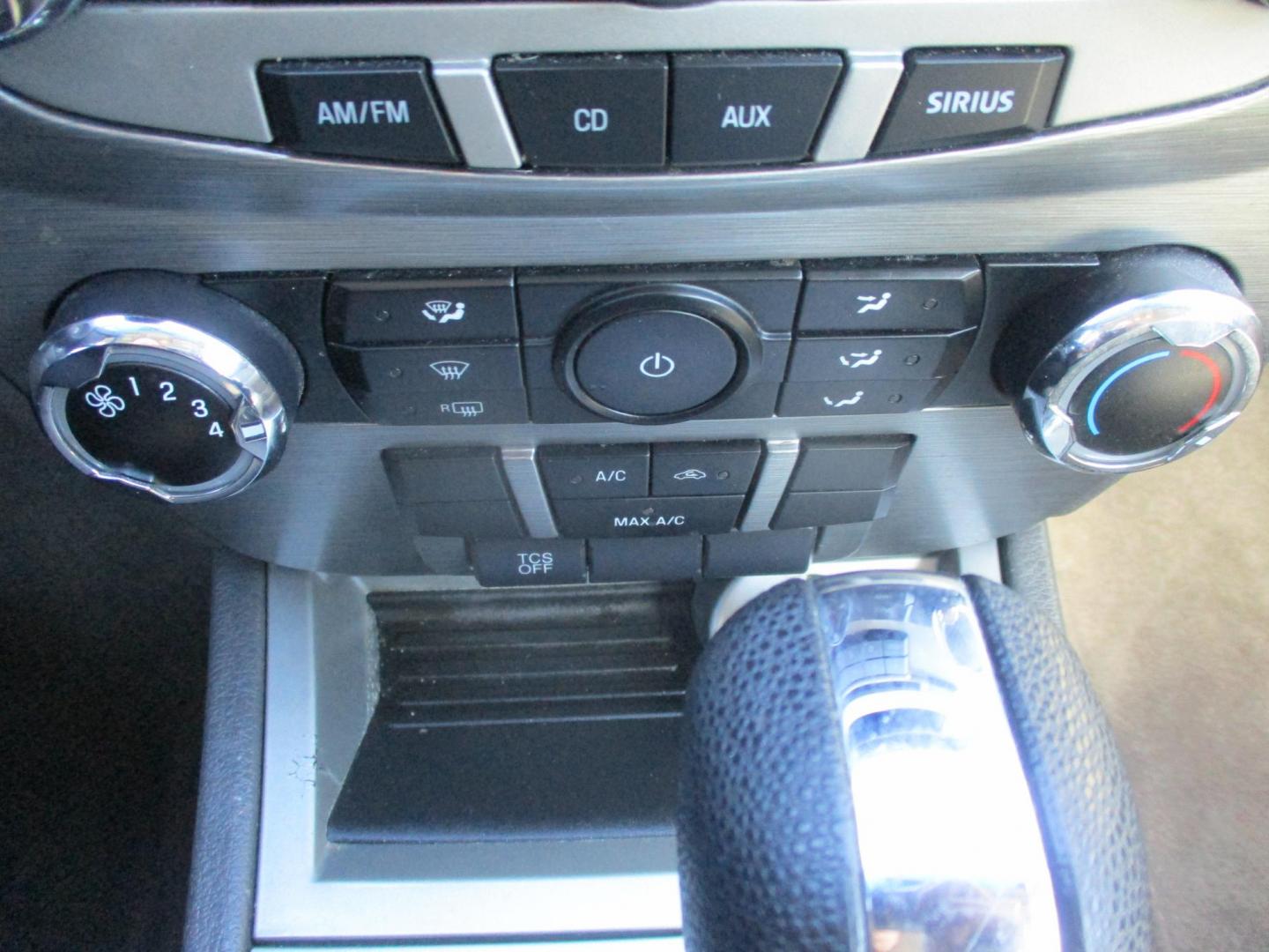 2012 WHITE Ford Fusion SE (3FAHP0HA9CR) with an 2.5L L4 DOHC 16V engine, located at 540a Delsea Drive, Sewell, NJ, 08080, (987) 867-5309, 39.752560, -75.111206 - Photo#18