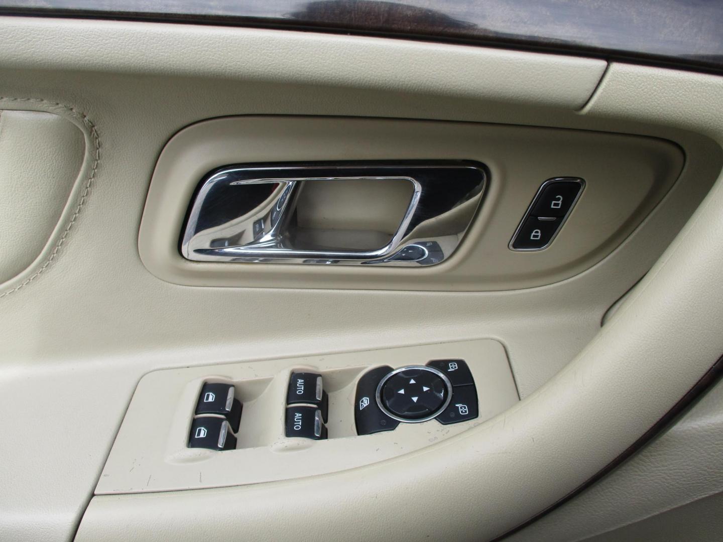 2013 RED Ford Taurus Limited FWD (1FAHP2F81DG) with an 3.5L V6 DOHC 24V engine, 6-Speed Automatic transmission, located at 540a Delsea Drive, Sewell, NJ, 08080, (987) 867-5309, 39.752560, -75.111206 - Photo#11