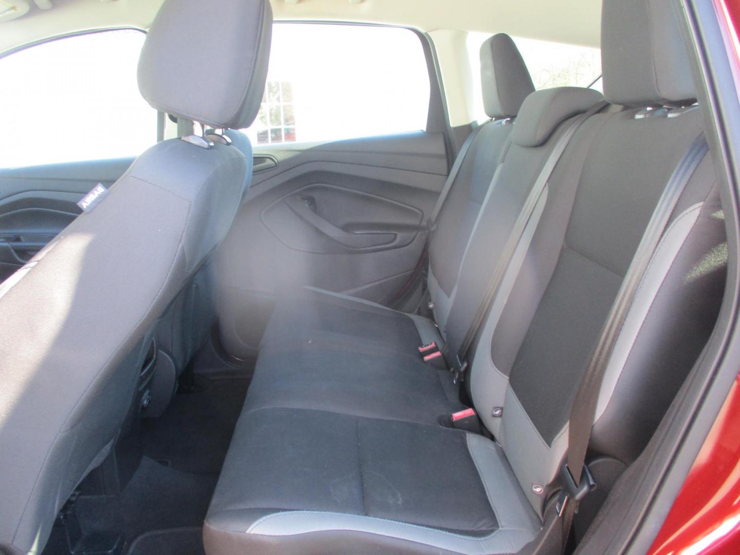 2016 RED Ford Escape S FWD (1FMCU0F73GU) with an 2.5L L4 DOHC 16V engine, 6-Speed Automatic transmission, located at 540a Delsea Drive, Sewell, NJ, 08080, (987) 867-5309, 39.752560, -75.111206 - Photo#14