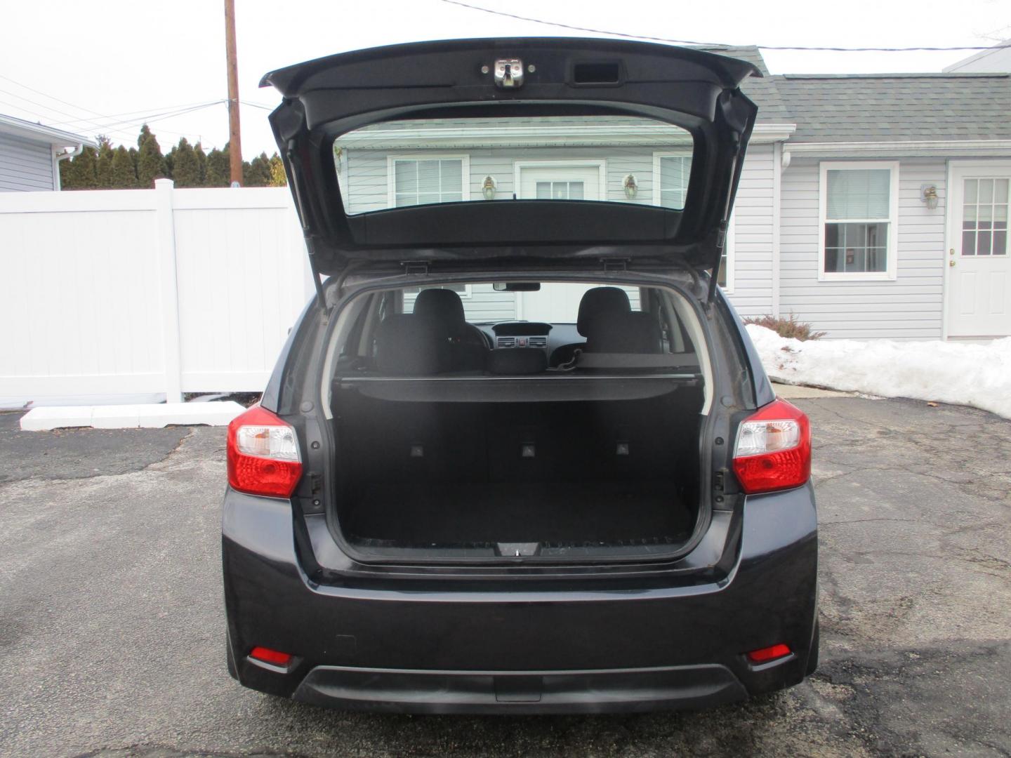 2012 GRAY Subaru Impreza Premium 5-Door w/All Weather Package (JF1GPAC68CH) with an 2.0L H4 DOHC 16V engine, Continuously Variable Transmission transmission, located at 540a Delsea Drive, Sewell, NJ, 08080, (987) 867-5309, 39.752560, -75.111206 - Photo#24