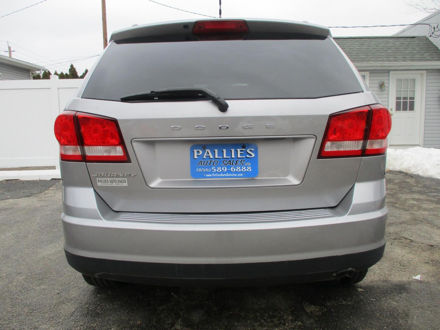 2015 SILVER Dodge Journey SE (3C4PDCAB1FT) with an 2.4L L4 DOHC 16V engine, 4-Speed Automatic transmission, located at 540a Delsea Drive, Sewell, NJ, 08080, (987) 867-5309, 39.752560, -75.111206 - Photo#3