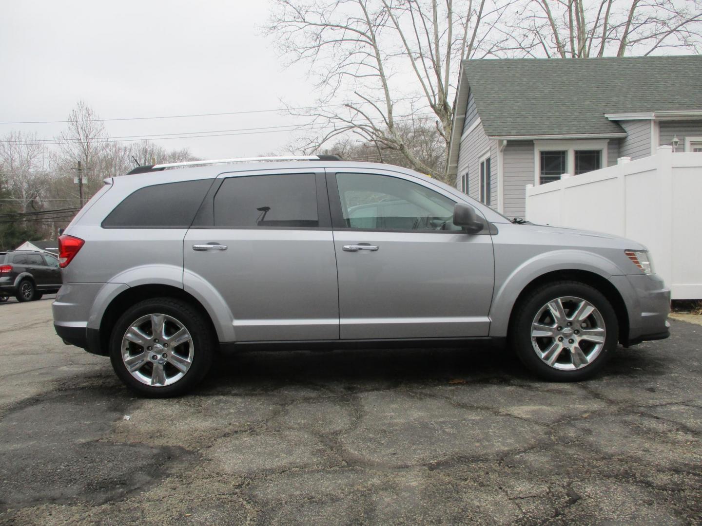 2015 SILVER Dodge Journey SE (3C4PDCAB1FT) with an 2.4L L4 DOHC 16V engine, 4-Speed Automatic transmission, located at 540a Delsea Drive, Sewell, NJ, 08080, (987) 867-5309, 39.752560, -75.111206 - Photo#6
