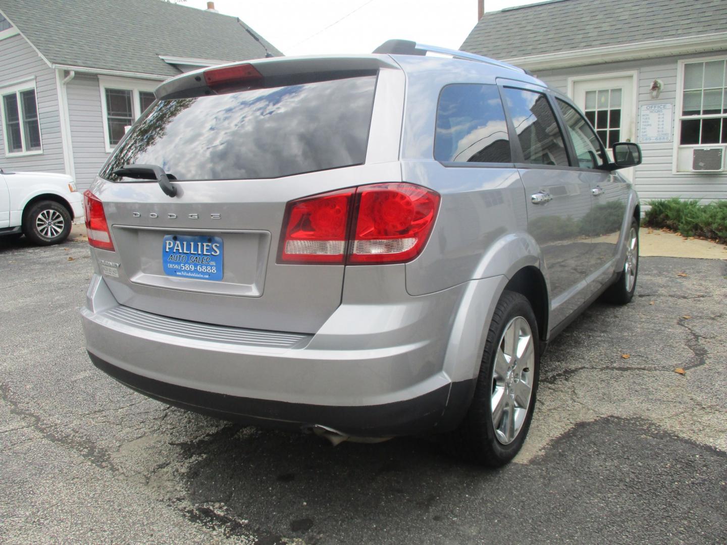 2015 SILVER Dodge Journey SE (3C4PDCAB1FT) with an 2.4L L4 DOHC 16V engine, 4-Speed Automatic transmission, located at 540a Delsea Drive, Sewell, NJ, 08080, (987) 867-5309, 39.752560, -75.111206- Photo#5