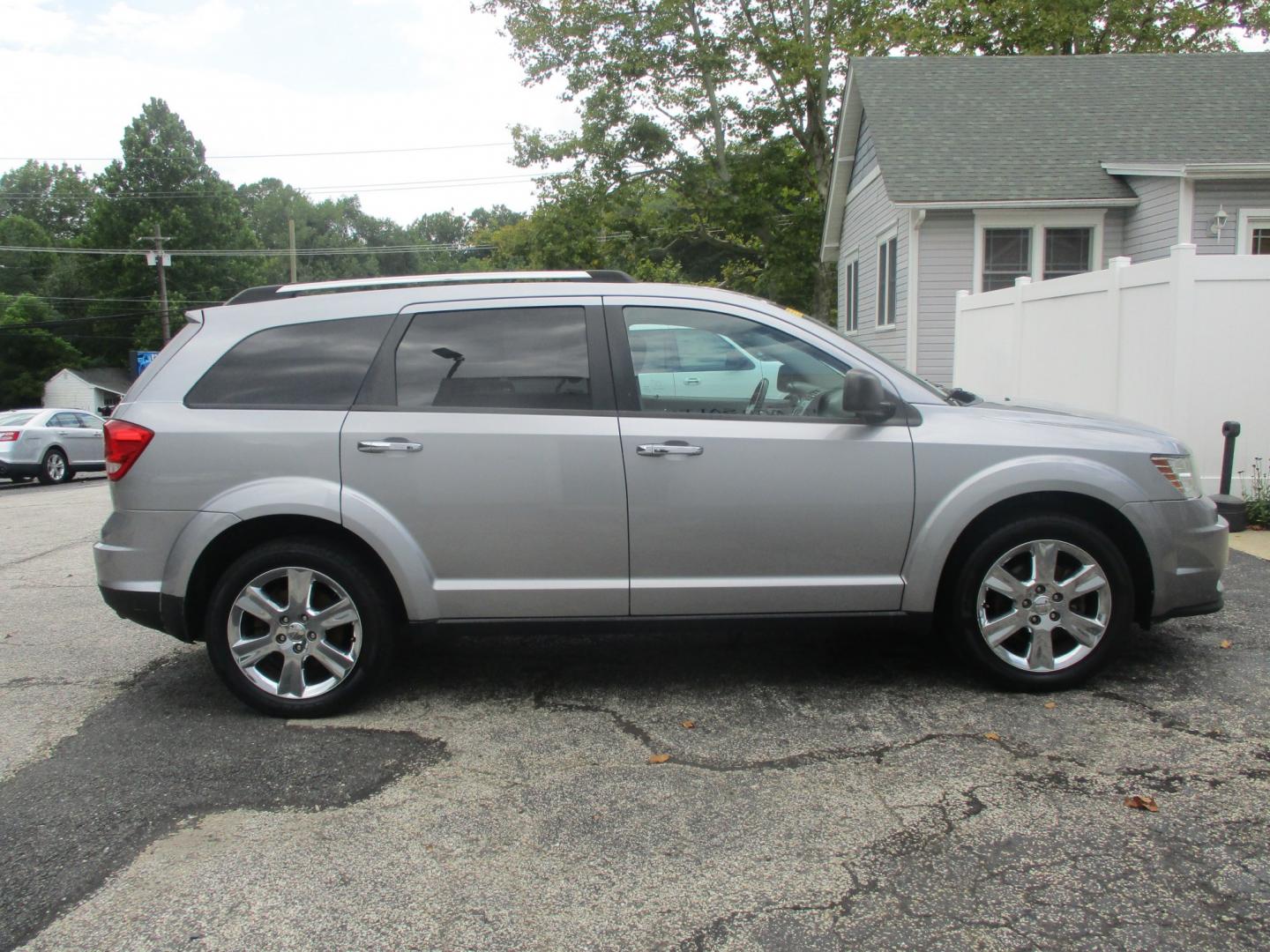 2015 SILVER Dodge Journey SE (3C4PDCAB1FT) with an 2.4L L4 DOHC 16V engine, 4-Speed Automatic transmission, located at 540a Delsea Drive, Sewell, NJ, 08080, (987) 867-5309, 39.752560, -75.111206- Photo#6