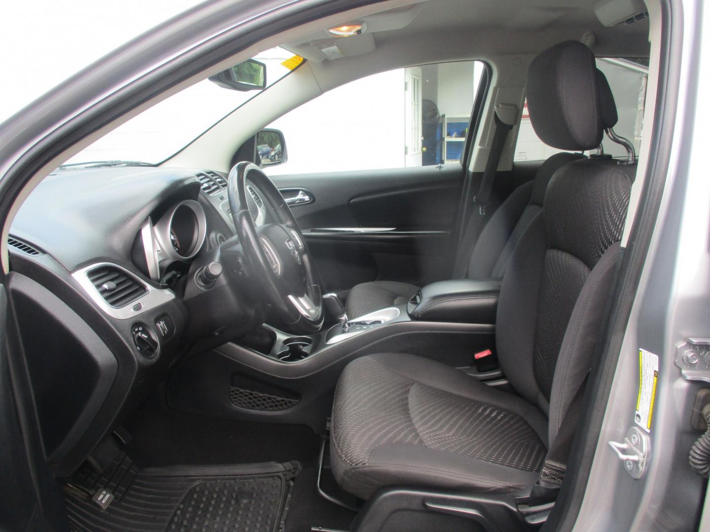 2015 SILVER Dodge Journey SE (3C4PDCAB1FT) with an 2.4L L4 DOHC 16V engine, 4-Speed Automatic transmission, located at 540a Delsea Drive, Sewell, NJ, 08080, (987) 867-5309, 39.752560, -75.111206- Photo#11