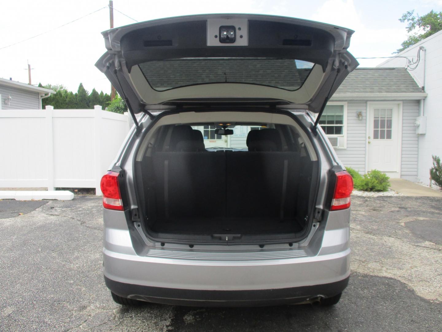 2015 SILVER Dodge Journey SE (3C4PDCAB1FT) with an 2.4L L4 DOHC 16V engine, 4-Speed Automatic transmission, located at 540a Delsea Drive, Sewell, NJ, 08080, (987) 867-5309, 39.752560, -75.111206- Photo#23