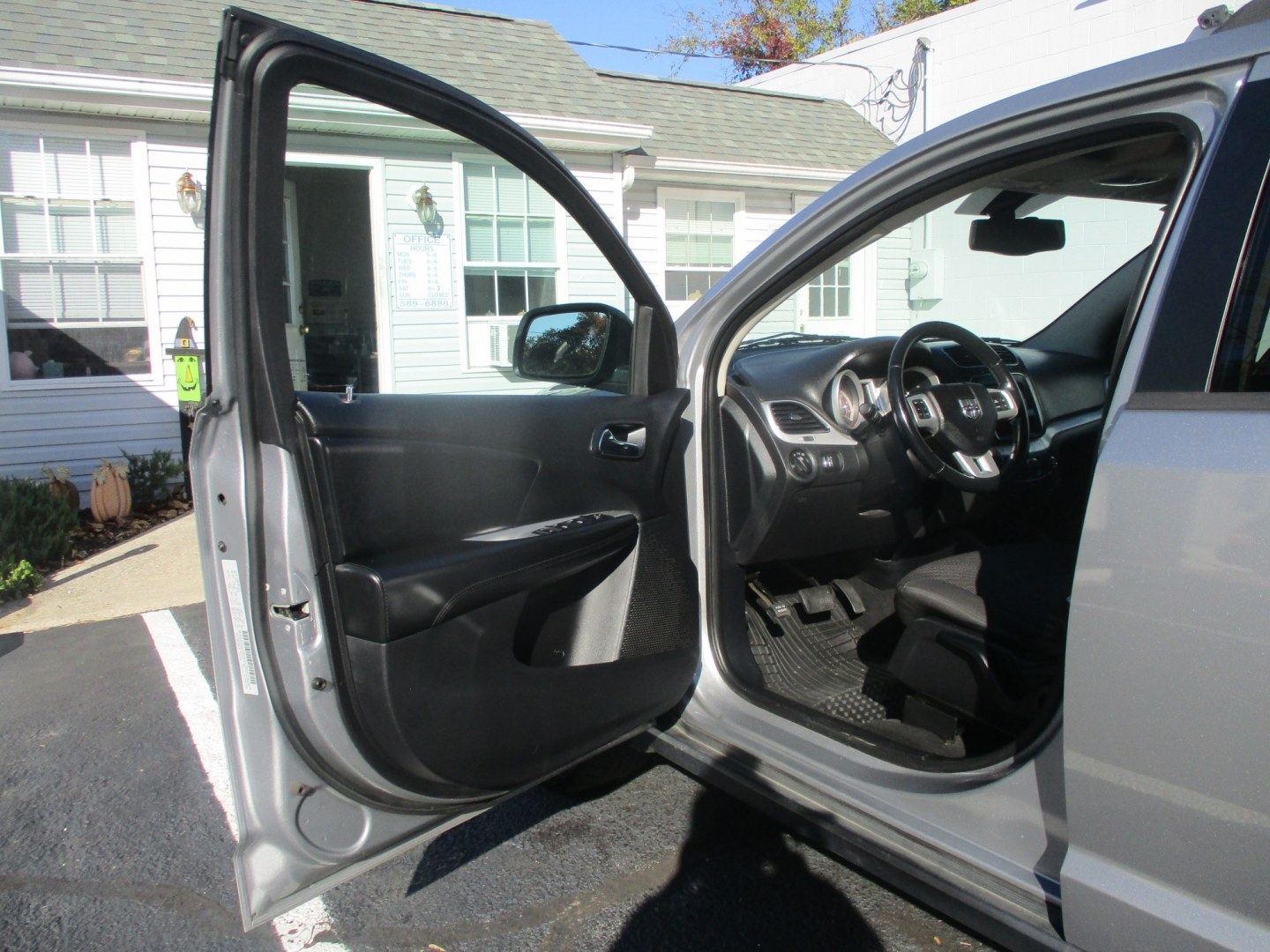2015 SILVER Dodge Journey SE (3C4PDCAB1FT) with an 2.4L L4 DOHC 16V engine, 4-Speed Automatic transmission, located at 540a Delsea Drive, Sewell, NJ, 08080, (987) 867-5309, 39.752560, -75.111206- Photo#9