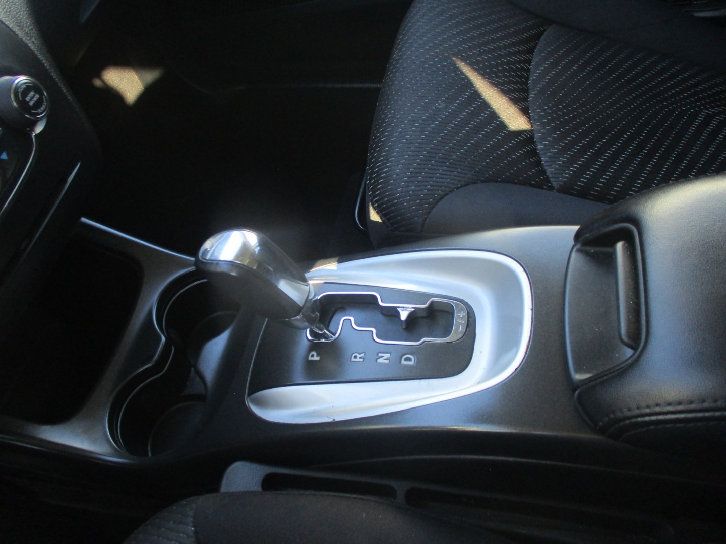2015 SILVER Dodge Journey SE (3C4PDCAB1FT) with an 2.4L L4 DOHC 16V engine, 4-Speed Automatic transmission, located at 540a Delsea Drive, Sewell, NJ, 08080, (987) 867-5309, 39.752560, -75.111206- Photo#21