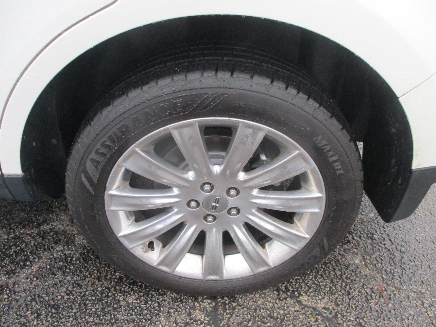 2013 WHITE Lincoln MKX AWD (2LMDJ8JK2DB) with an 3.7L V6 DOHC 24V engine, 6-Speed Automatic transmission, located at 540a Delsea Drive, Sewell, NJ, 08080, (987) 867-5309, 39.752560, -75.111206 - Photo#27