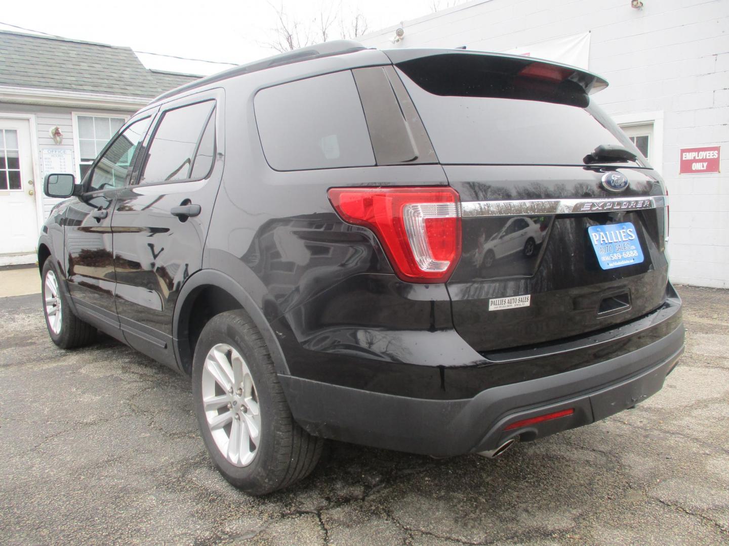 2016 BLACK Ford Explorer Base 4WD (1FM5K8B88GG) with an 3.5L V6 DOHC 24V engine, 6-Speed Automatic transmission, located at 540a Delsea Drive, Sewell, NJ, 08080, (987) 867-5309, 39.752560, -75.111206- Photo#2
