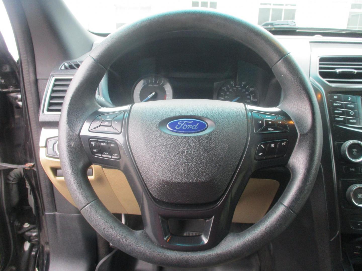 2016 BLACK Ford Explorer Base 4WD (1FM5K8B88GG) with an 3.5L V6 DOHC 24V engine, 6-Speed Automatic transmission, located at 540a Delsea Drive, Sewell, NJ, 08080, (987) 867-5309, 39.752560, -75.111206- Photo#14