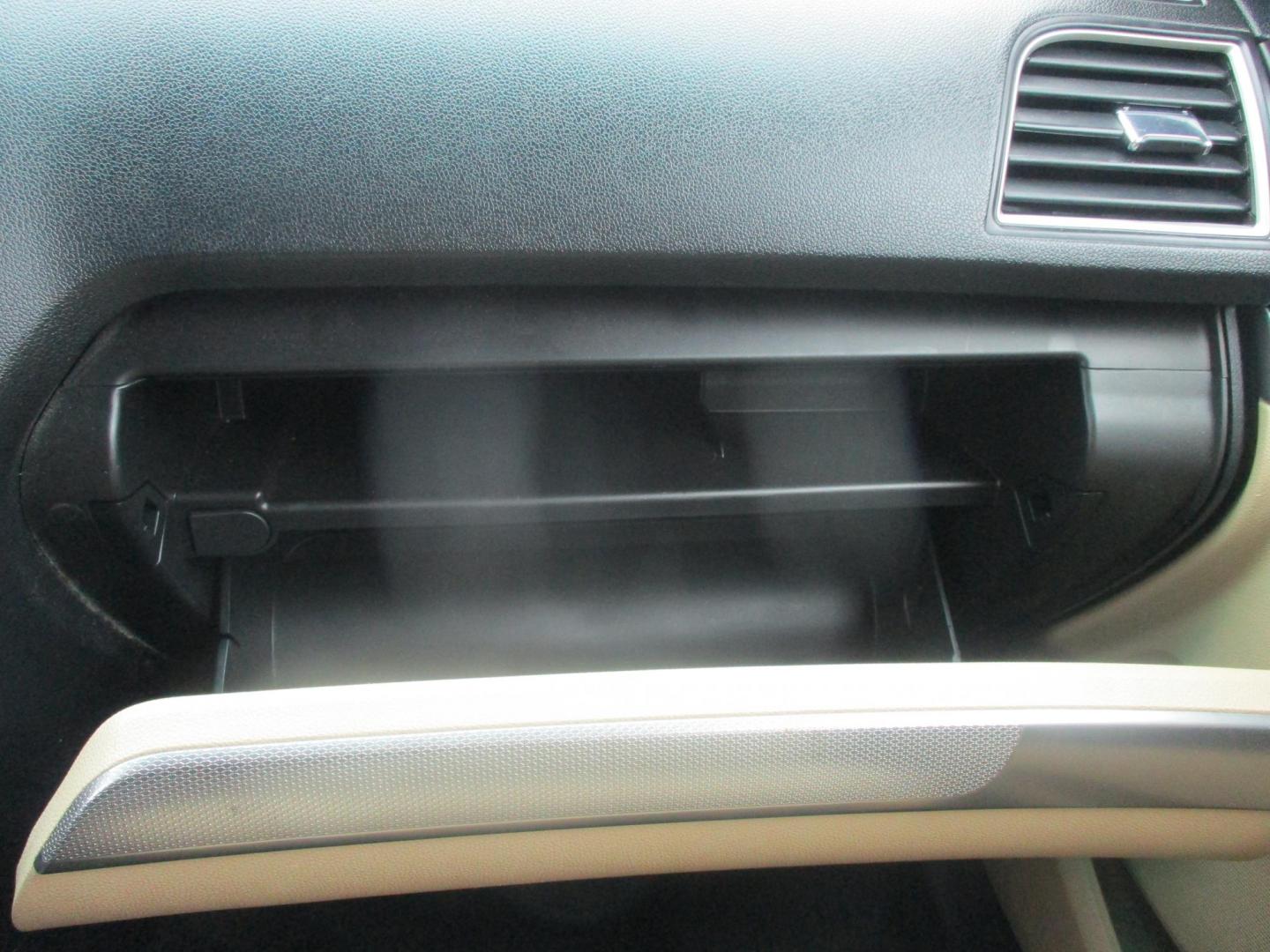 2016 BLACK Ford Explorer Base 4WD (1FM5K8B88GG) with an 3.5L V6 DOHC 24V engine, 6-Speed Automatic transmission, located at 540a Delsea Drive, Sewell, NJ, 08080, (987) 867-5309, 39.752560, -75.111206 - Photo#22