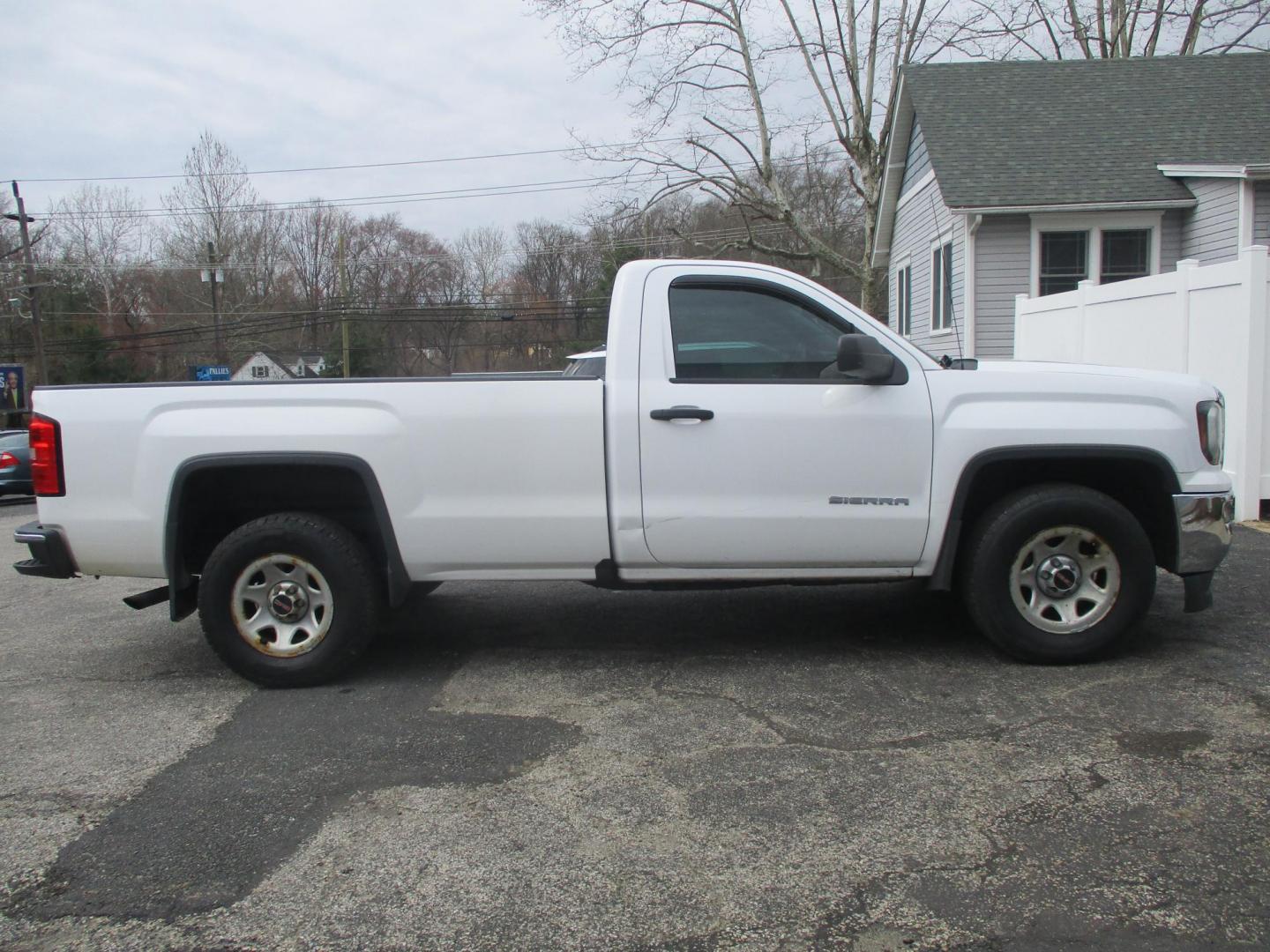 2016 WHITE GMC Sierra 1500 Base Long Box 2WD (1GTN1LEC6GZ) with an 5.3L V8 OHV 16V engine, 6A transmission, located at 540a Delsea Drive, Sewell, NJ, 08080, (987) 867-5309, 39.752560, -75.111206 - Photo#6