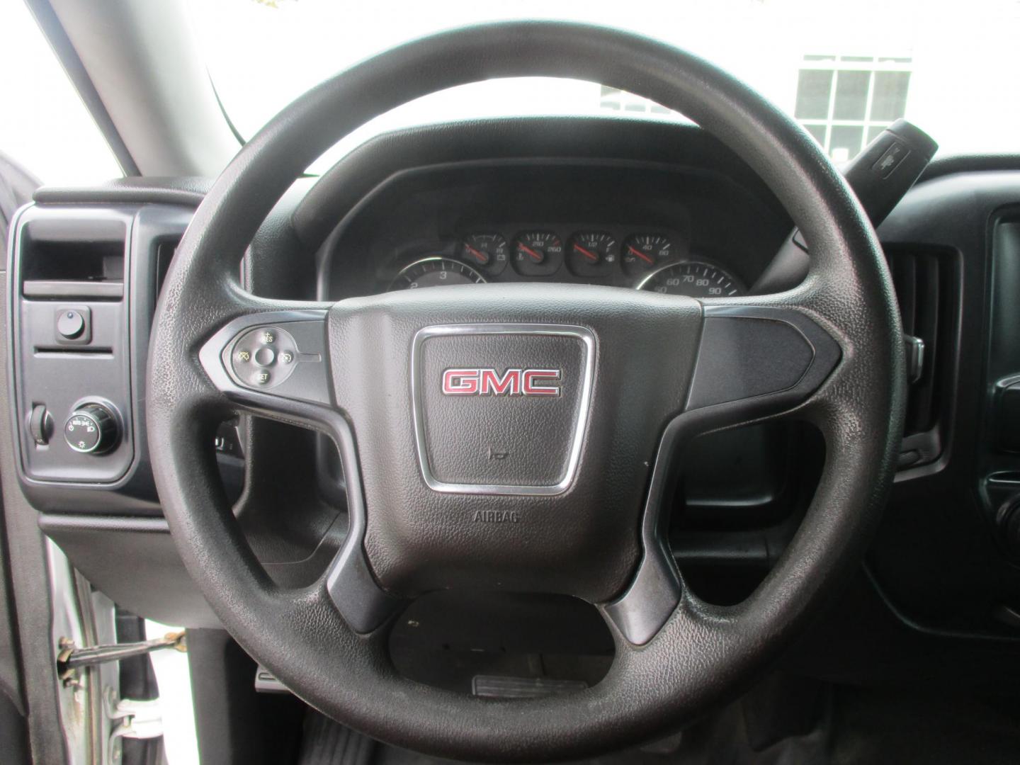 2016 WHITE GMC Sierra 1500 Base Long Box 2WD (1GTN1LEC6GZ) with an 5.3L V8 OHV 16V engine, 6A transmission, located at 540a Delsea Drive, Sewell, NJ, 08080, (987) 867-5309, 39.752560, -75.111206 - Photo#12