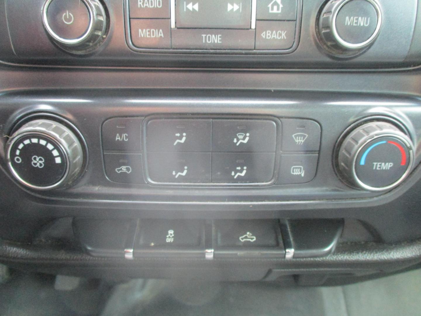 2016 WHITE GMC Sierra 1500 Base Long Box 2WD (1GTN1LEC6GZ) with an 5.3L V8 OHV 16V engine, 6A transmission, located at 540a Delsea Drive, Sewell, NJ, 08080, (987) 867-5309, 39.752560, -75.111206 - Photo#16