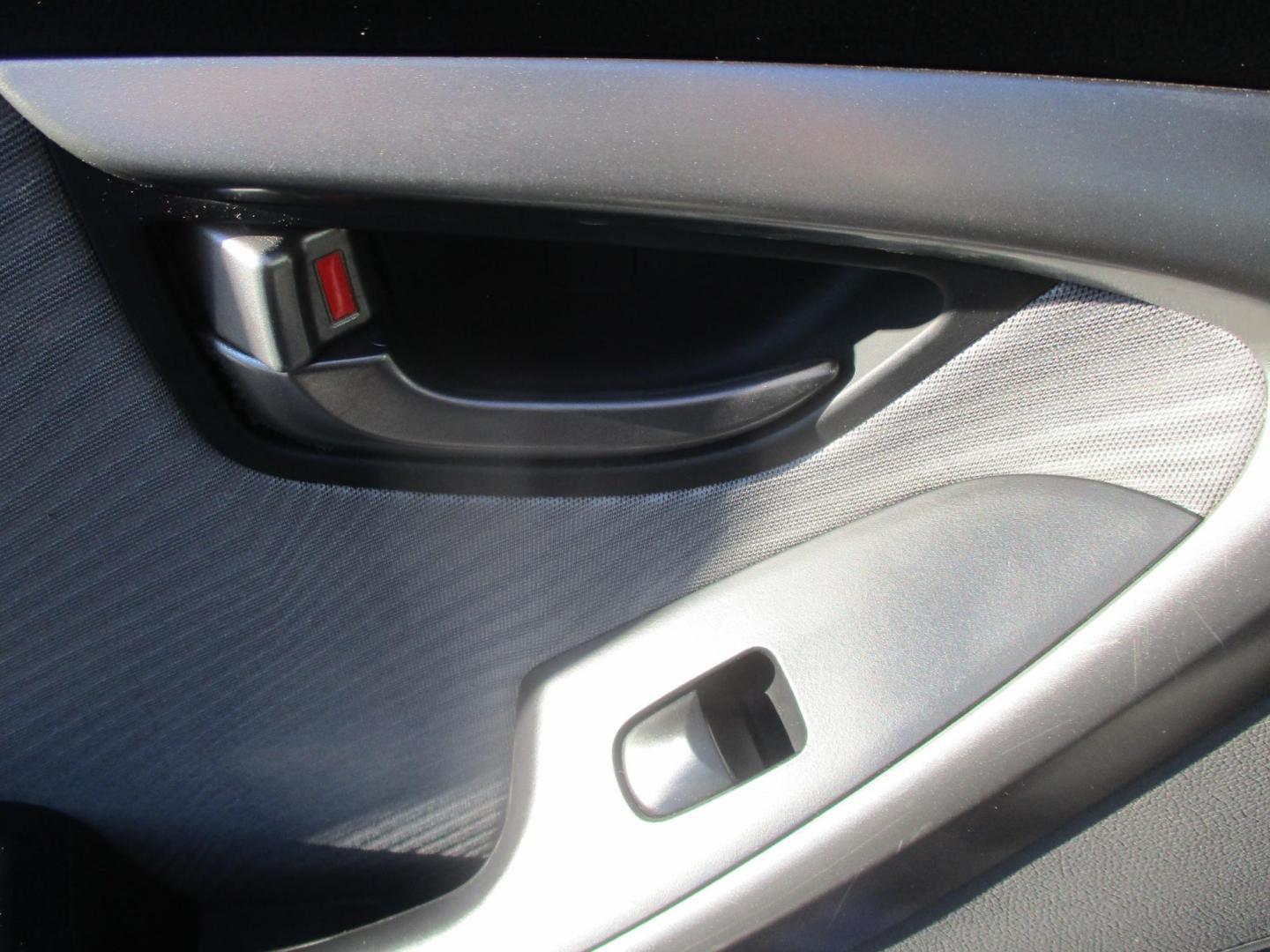 2013 BLUE Hyundai Elantra Limited (5NPDH4AE9DH) with an 1.8L L4 DOHC 16V engine, 6-Speed Automatic transmission, located at 540a Delsea Drive, Sewell, NJ, 08080, (987) 867-5309, 39.752560, -75.111206 - Photo#12