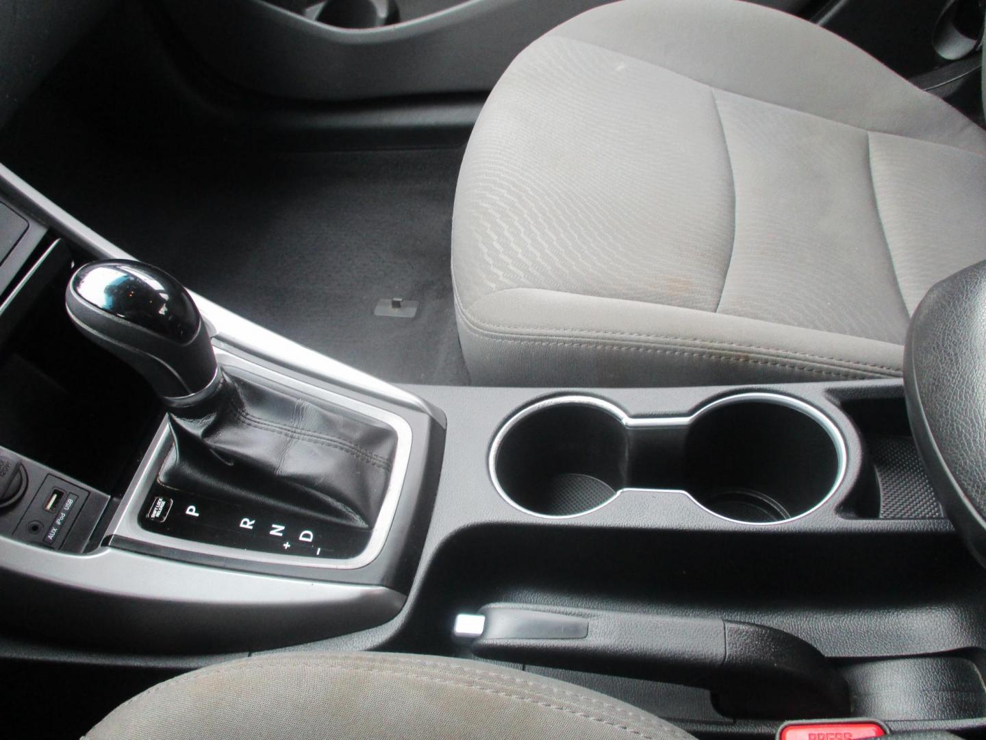 2016 BLACK Hyundai Elantra Limited (5NPDH4AE6GH) with an 1.8L L4 DOHC 16V engine, 6-Speed Automatic transmission, located at 540a Delsea Drive, Sewell, NJ, 08080, (987) 867-5309, 39.752560, -75.111206 - Photo#20