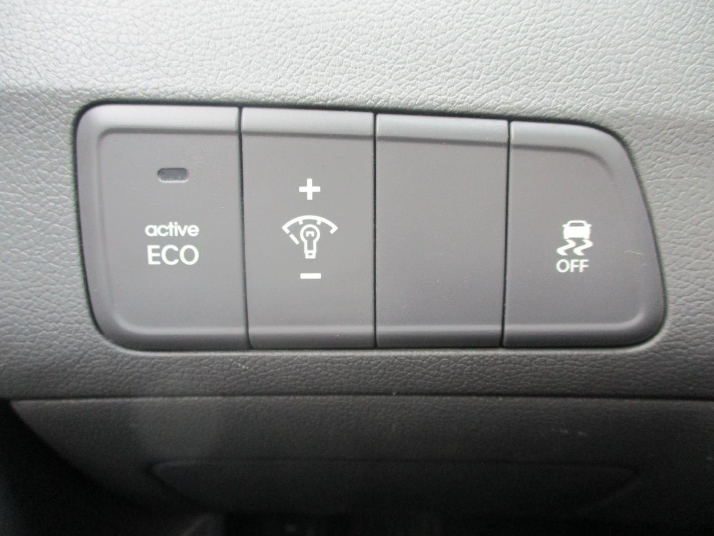 2016 BLACK Hyundai Elantra Limited (5NPDH4AE6GH) with an 1.8L L4 DOHC 16V engine, 6-Speed Automatic transmission, located at 540a Delsea Drive, Sewell, NJ, 08080, (987) 867-5309, 39.752560, -75.111206 - Photo#21