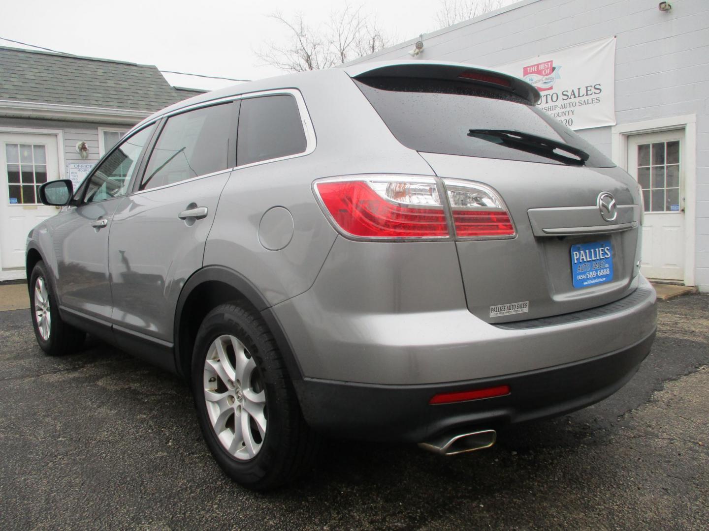 2012 SILVER Mazda CX-9 Touring AWD (JM3TB3CV2C0) with an 3.7L V6 DOHC 24V engine, 6-Speed Automatic transmission, located at 540a Delsea Drive, Sewell, NJ, 08080, (987) 867-5309, 39.752560, -75.111206 - Photo#2