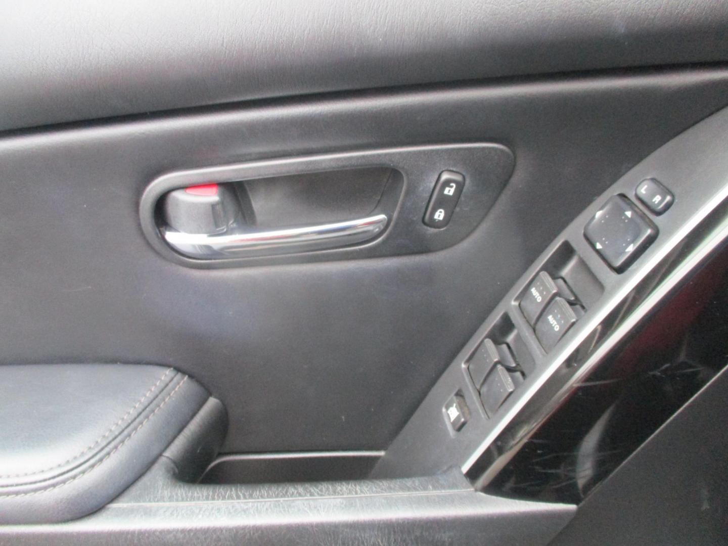 2012 SILVER Mazda CX-9 Touring AWD (JM3TB3CV2C0) with an 3.7L V6 DOHC 24V engine, 6-Speed Automatic transmission, located at 540a Delsea Drive, Sewell, NJ, 08080, (987) 867-5309, 39.752560, -75.111206 - Photo#11