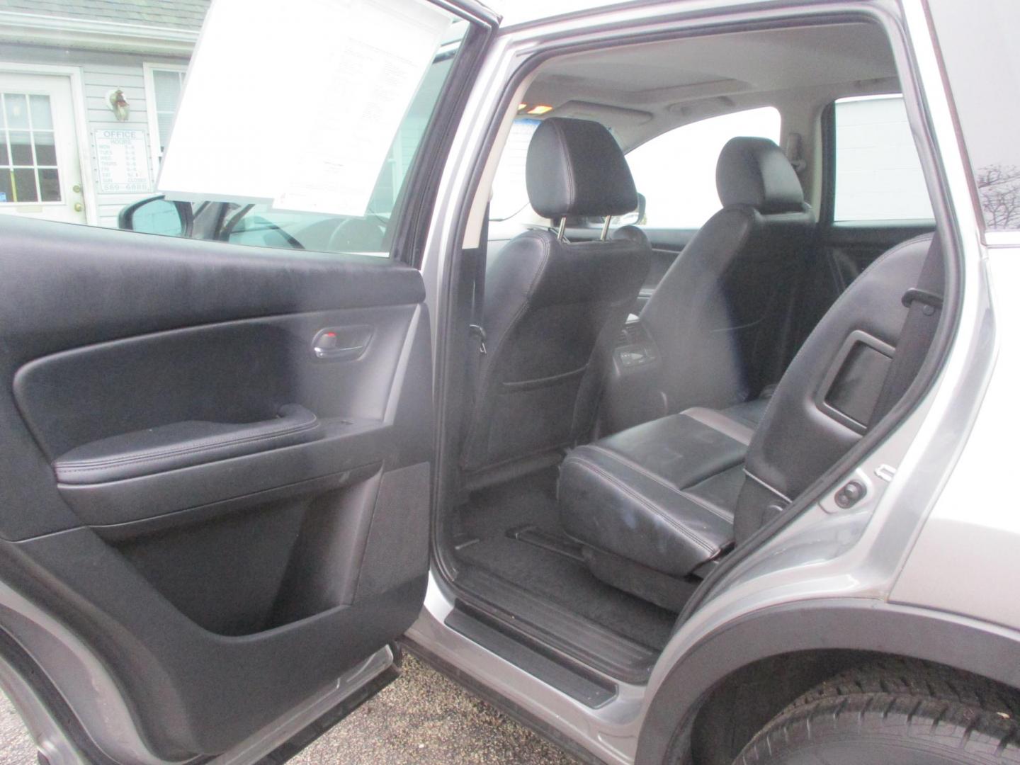 2012 SILVER Mazda CX-9 Touring AWD (JM3TB3CV2C0) with an 3.7L V6 DOHC 24V engine, 6-Speed Automatic transmission, located at 540a Delsea Drive, Sewell, NJ, 08080, (987) 867-5309, 39.752560, -75.111206 - Photo#13