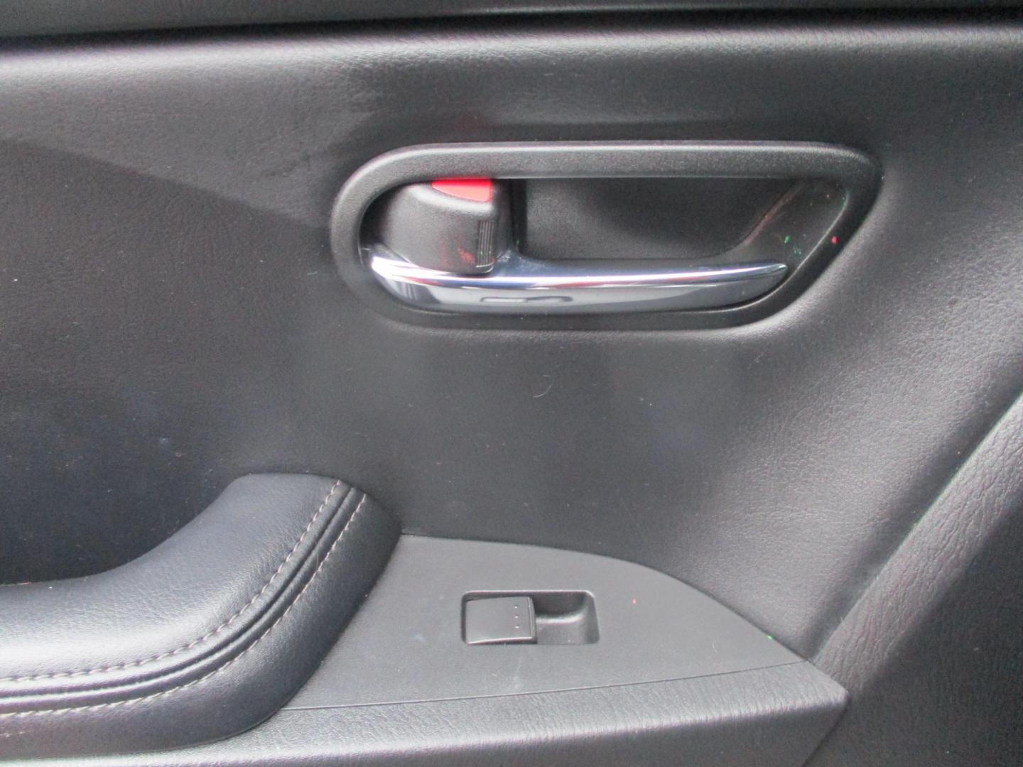 2012 SILVER Mazda CX-9 Touring AWD (JM3TB3CV2C0) with an 3.7L V6 DOHC 24V engine, 6-Speed Automatic transmission, located at 540a Delsea Drive, Sewell, NJ, 08080, (987) 867-5309, 39.752560, -75.111206 - Photo#14