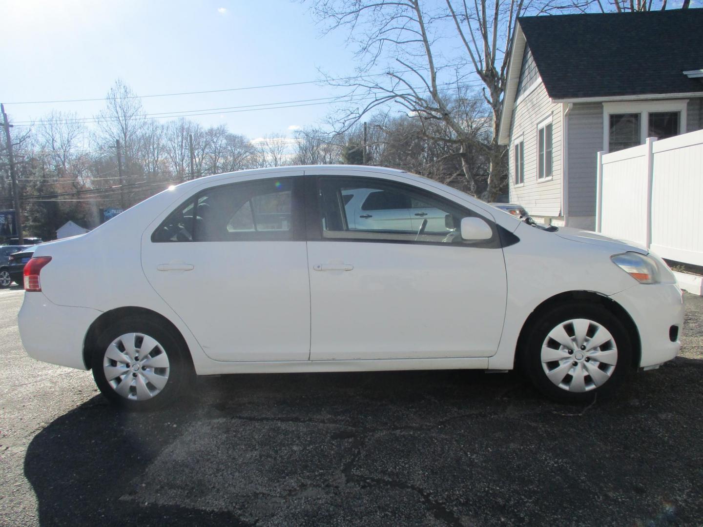 2012 WHITE Toyota Yaris Sedan 4-Speed AT (JTDBT4K31CL) with an 1.5L L4 DOHC 16V engine, 4-Speed Automatic transmission, located at 540a Delsea Drive, Sewell, NJ, 08080, (987) 867-5309, 39.752560, -75.111206 - Photo#6