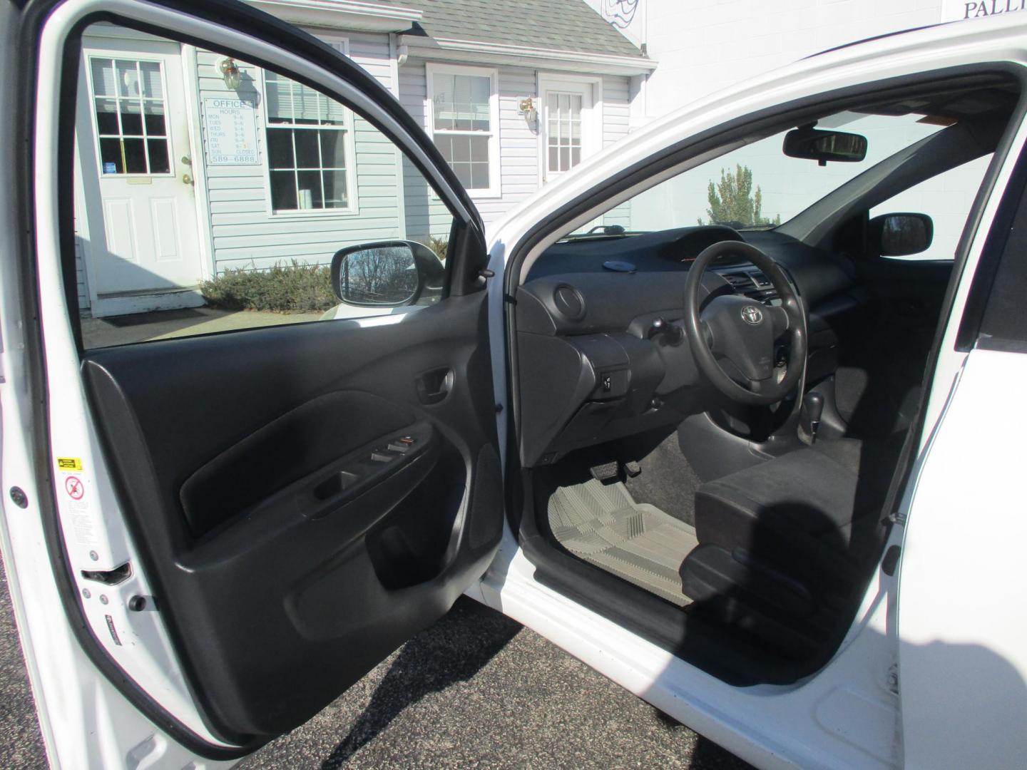 2012 WHITE Toyota Yaris Sedan 4-Speed AT (JTDBT4K31CL) with an 1.5L L4 DOHC 16V engine, 4-Speed Automatic transmission, located at 540a Delsea Drive, Sewell, NJ, 08080, (987) 867-5309, 39.752560, -75.111206 - Photo#9