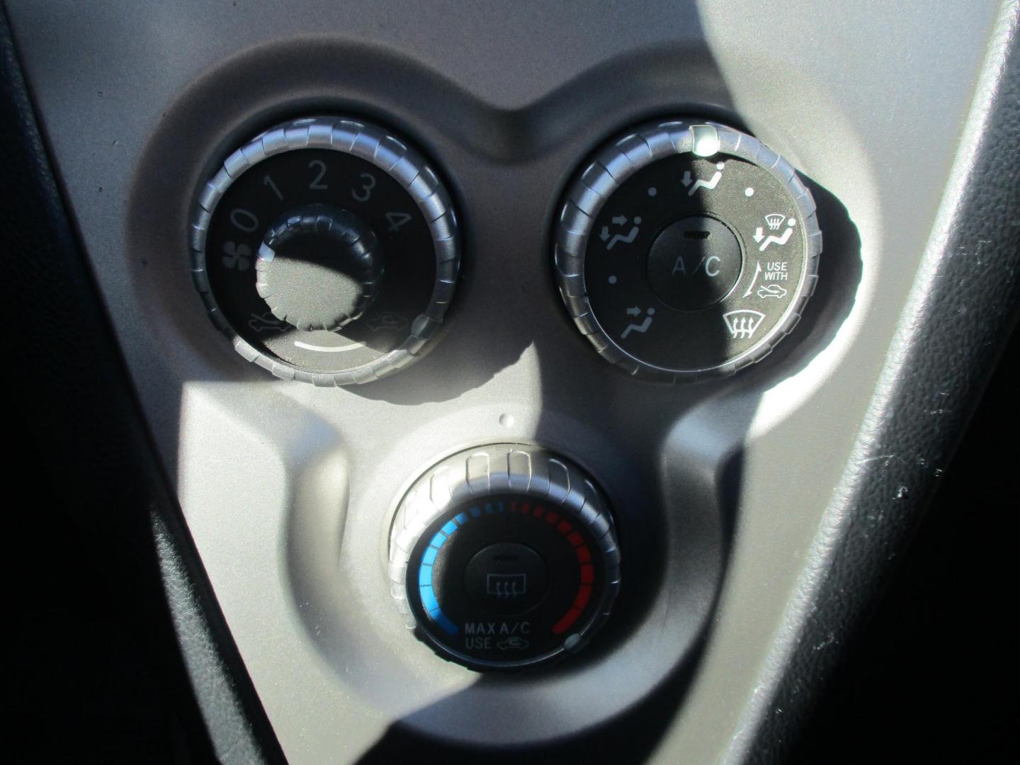 2012 WHITE Toyota Yaris Sedan 4-Speed AT (JTDBT4K31CL) with an 1.5L L4 DOHC 16V engine, 4-Speed Automatic transmission, located at 540a Delsea Drive, Sewell, NJ, 08080, (987) 867-5309, 39.752560, -75.111206 - Photo#18