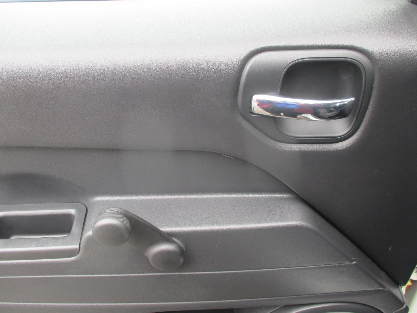 2014 WHITE Jeep Patriot Sport 2WD (1C4NJPBA1ED) with an 2.0L L4 DOHC 16V engine, located at 540a Delsea Drive, Sewell, NJ, 08080, (987) 867-5309, 39.752560, -75.111206 - Photo#8