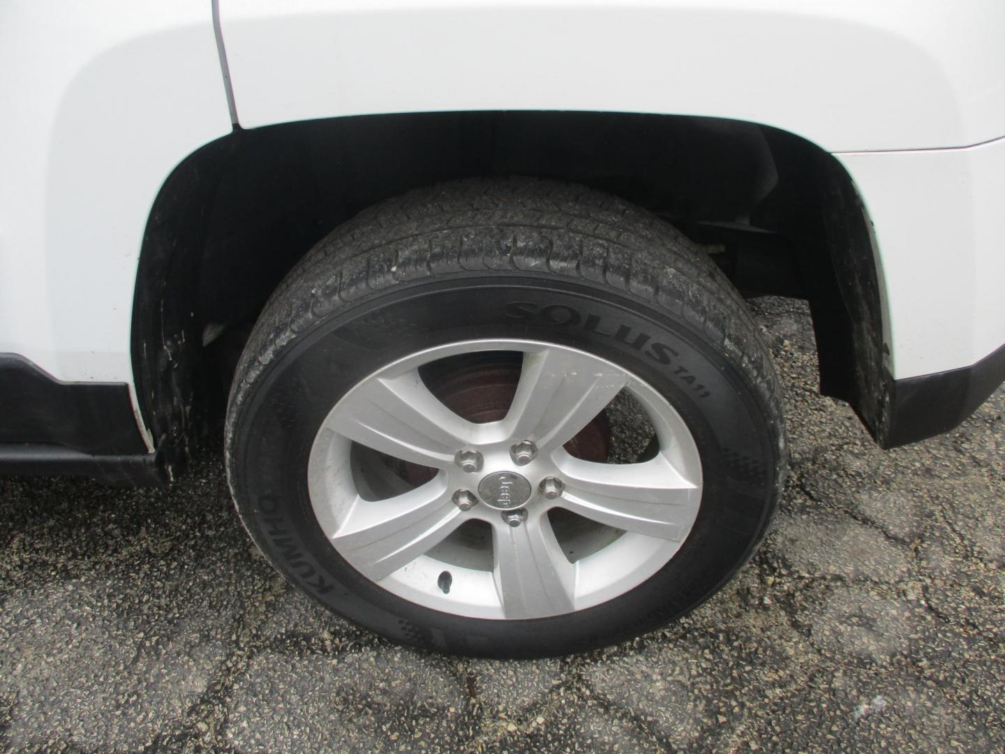 2014 WHITE Jeep Patriot Sport 2WD (1C4NJPBA1ED) with an 2.0L L4 DOHC 16V engine, located at 540a Delsea Drive, Sewell, NJ, 08080, (987) 867-5309, 39.752560, -75.111206 - Photo#22