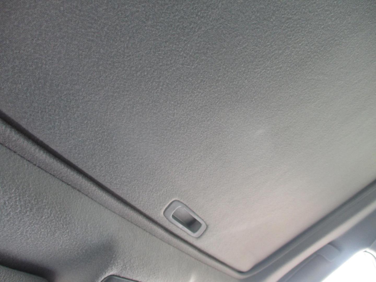 2012 BLACK Toyota Avalon Base (4T1BK3DB9CU) with an 3.5L V6 DOHC 24V engine, 6-Speed Automatic transmission, located at 540a Delsea Drive, Sewell, NJ, 08080, (987) 867-5309, 39.752560, -75.111206 - Photo#18