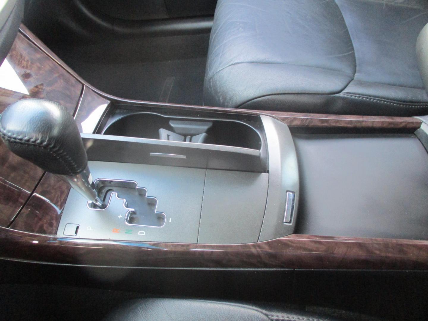 2012 BLACK Toyota Avalon Base (4T1BK3DB9CU) with an 3.5L V6 DOHC 24V engine, 6-Speed Automatic transmission, located at 540a Delsea Drive, Sewell, NJ, 08080, (987) 867-5309, 39.752560, -75.111206 - Photo#22