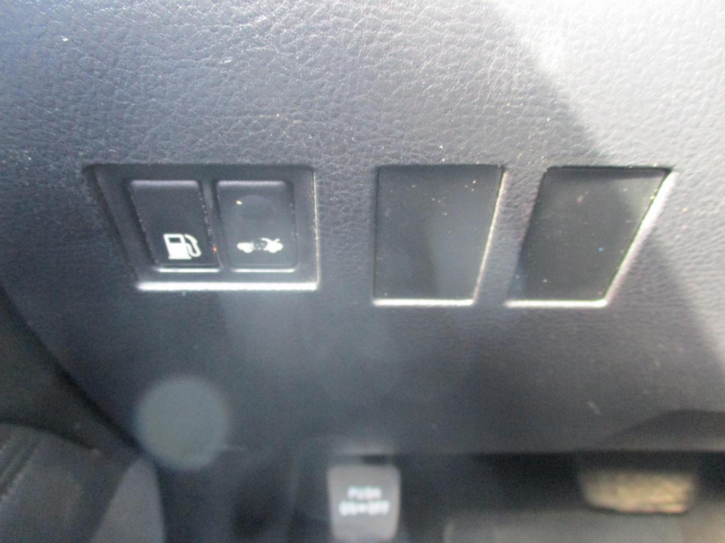 2012 BLACK Toyota Avalon Base (4T1BK3DB9CU) with an 3.5L V6 DOHC 24V engine, 6-Speed Automatic transmission, located at 540a Delsea Drive, Sewell, NJ, 08080, (987) 867-5309, 39.752560, -75.111206 - Photo#23