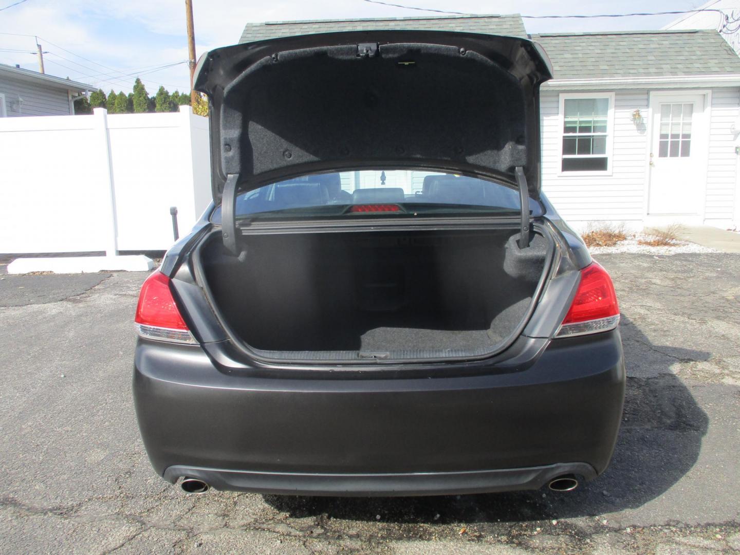 2012 BLACK Toyota Avalon Base (4T1BK3DB9CU) with an 3.5L V6 DOHC 24V engine, 6-Speed Automatic transmission, located at 540a Delsea Drive, Sewell, NJ, 08080, (987) 867-5309, 39.752560, -75.111206 - Photo#25