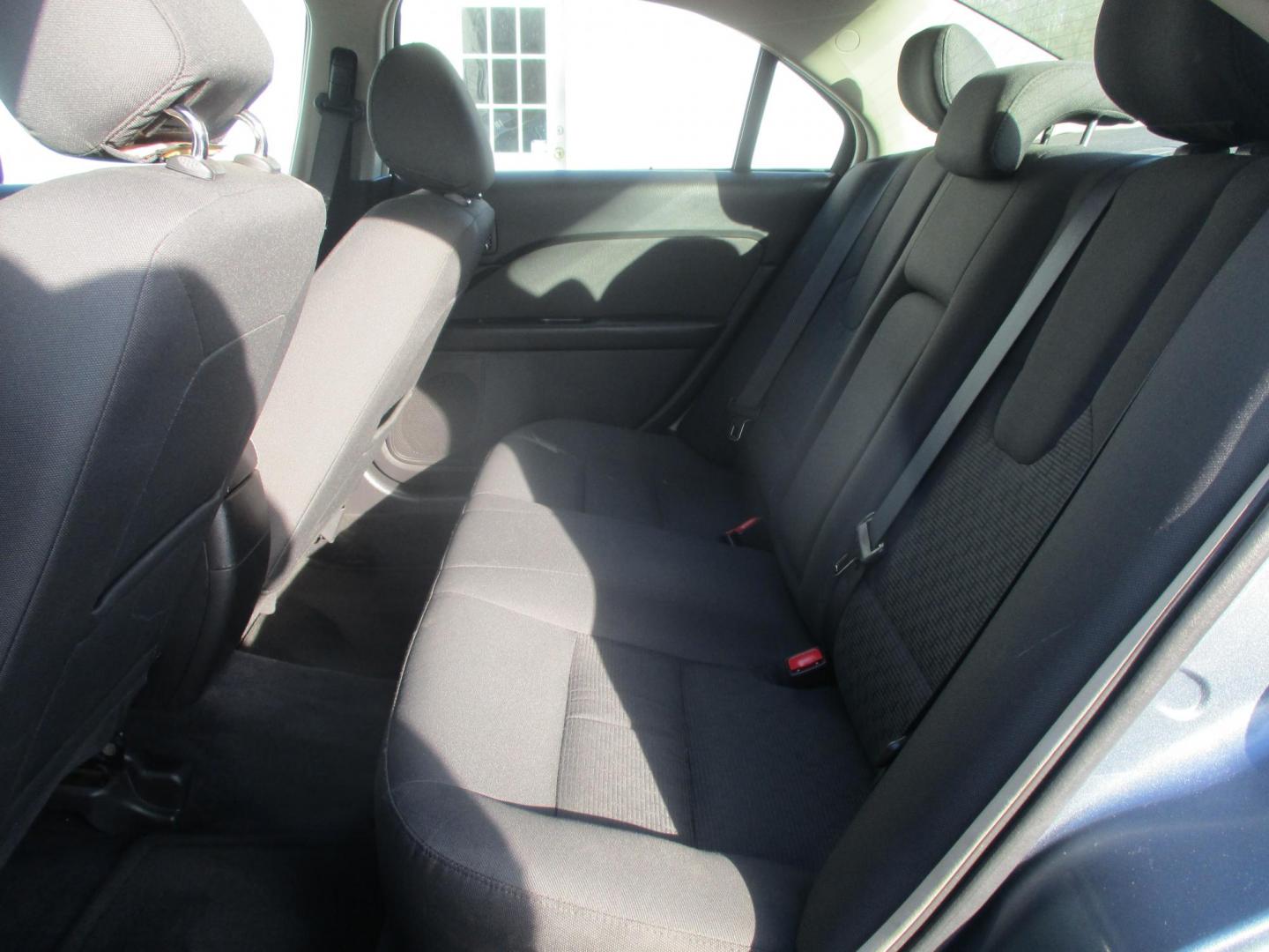 2012 BLUE Ford Fusion SE (3FAHP0HA4CR) with an 2.5L L4 DOHC 16V engine, located at 540a Delsea Drive, Sewell, NJ, 08080, (987) 867-5309, 39.752560, -75.111206 - Photo#15