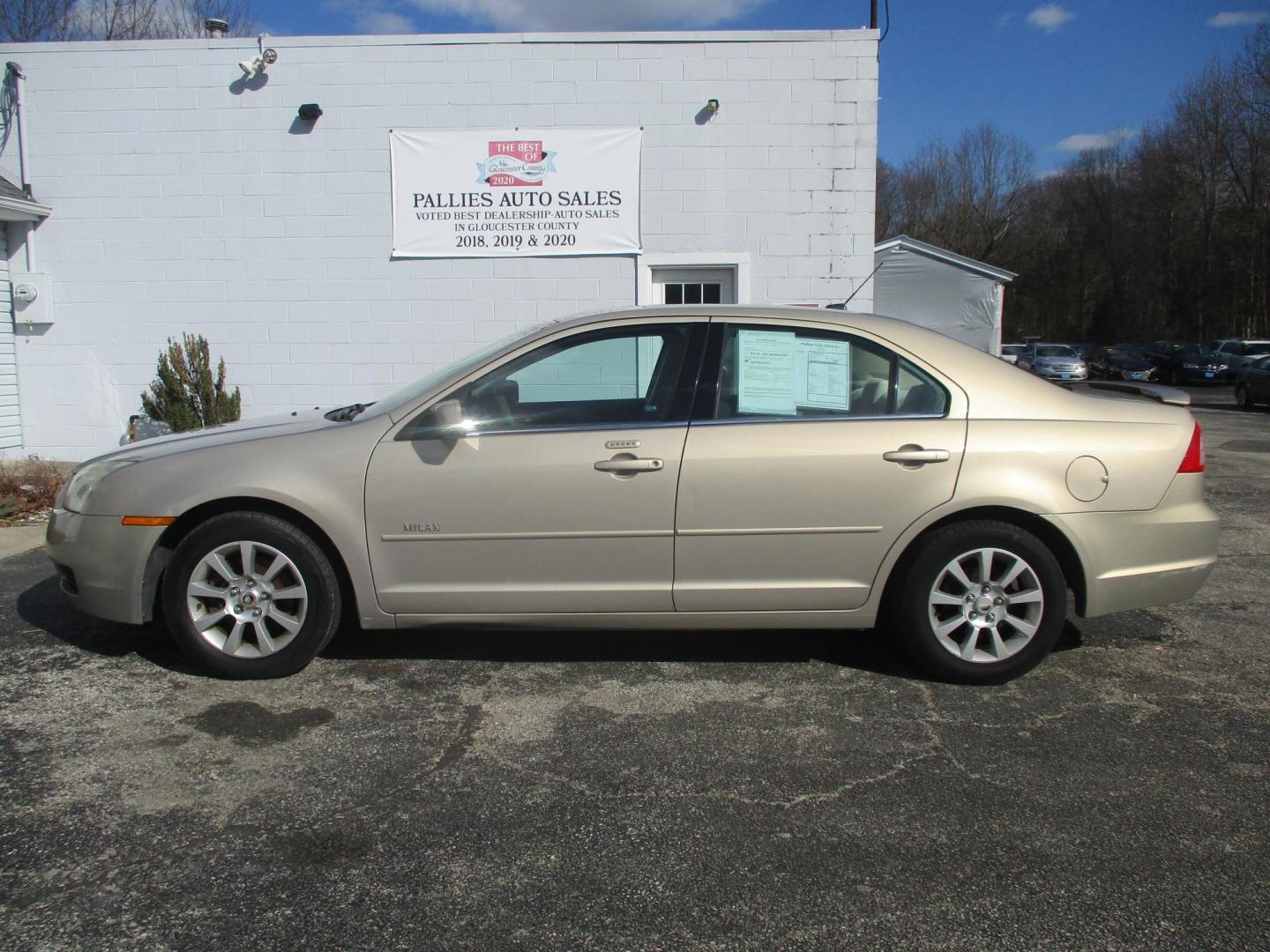 2008 TAN Mercury Milan I4 (3MEHM07Z48R) with an 2.3L L4 DOHC 16V engine, located at 540a Delsea Drive, Sewell, NJ, 08080, (987) 867-5309, 39.752560, -75.111206 - Photo#1