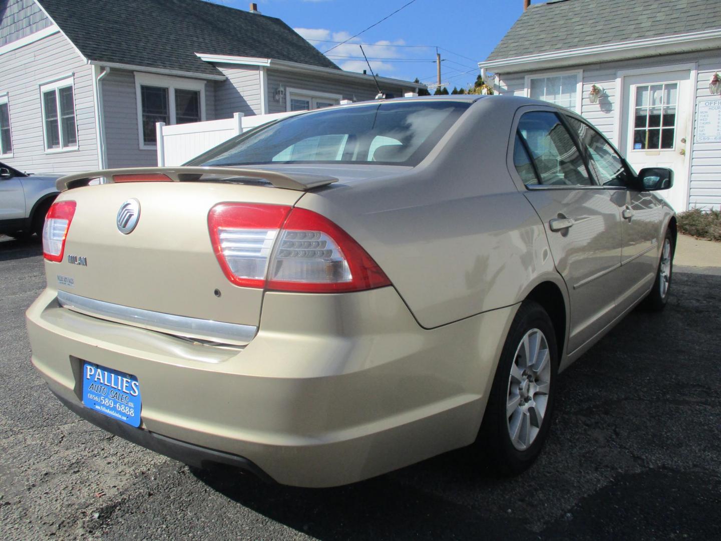 2008 TAN Mercury Milan I4 (3MEHM07Z48R) with an 2.3L L4 DOHC 16V engine, located at 540a Delsea Drive, Sewell, NJ, 08080, (987) 867-5309, 39.752560, -75.111206 - Photo#5