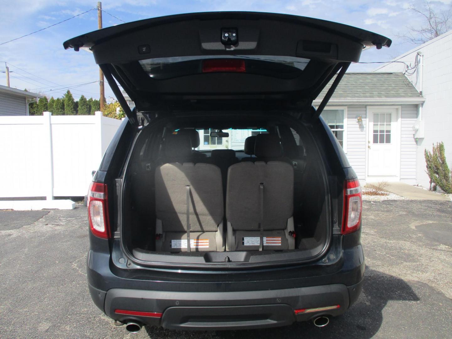 2014 BLACK Ford Explorer XLT 4WD (1FM5K8D86EG) with an 3.5L V6 DOHC 24V engine, 6-Speed Automatic transmission, located at 540a Delsea Drive, Sewell, NJ, 08080, (987) 867-5309, 39.752560, -75.111206 - Photo#25
