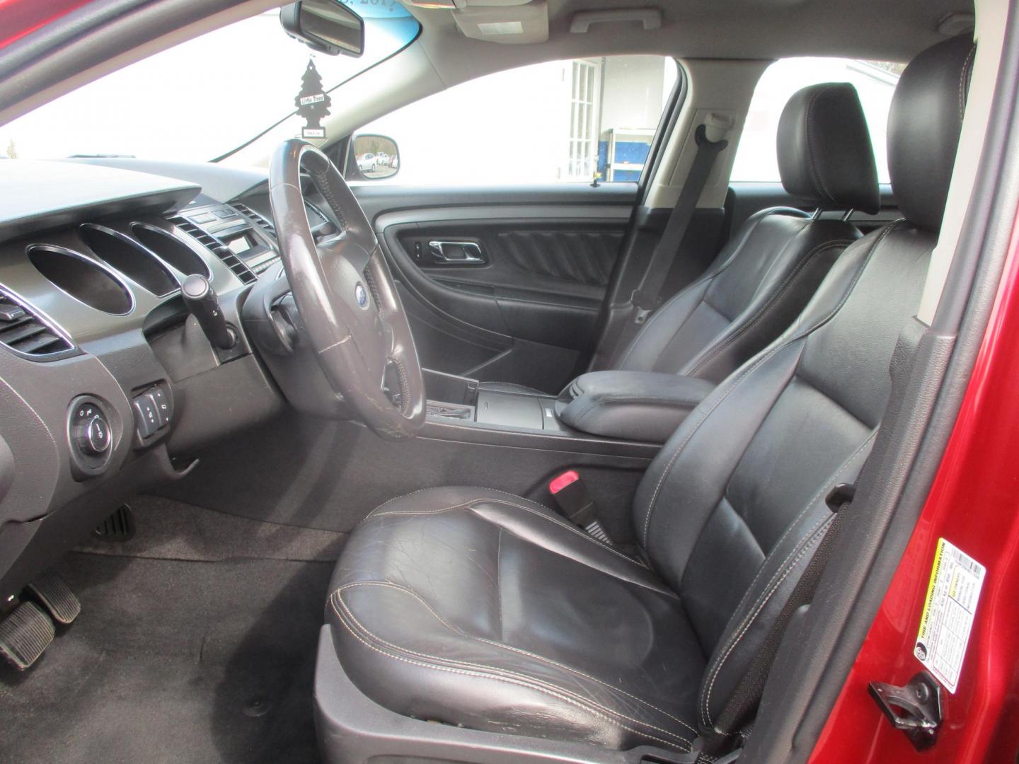 2011 RED Ford Taurus SEL FWD (1FAHP2EW4BG) with an 3.5L V6 DOHC 24V engine, 6-Speed Automatic transmission, located at 540a Delsea Drive, Sewell, NJ, 08080, (987) 867-5309, 39.752560, -75.111206 - Photo#12