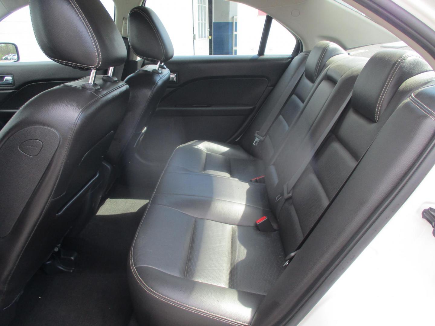 2009 WHITE Ford Fusion V6 SEL (3FAHP08129R) with an 3.0L V6 DOHC 24V engine, located at 540a Delsea Drive, Sewell, NJ, 08080, (987) 867-5309, 39.752560, -75.111206 - Photo#15