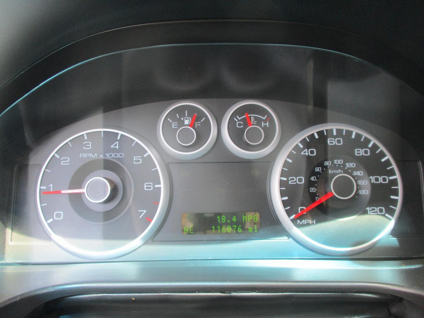 2009 WHITE Ford Fusion V6 SEL (3FAHP08129R) with an 3.0L V6 DOHC 24V engine, located at 540a Delsea Drive, Sewell, NJ, 08080, (987) 867-5309, 39.752560, -75.111206 - Photo#17