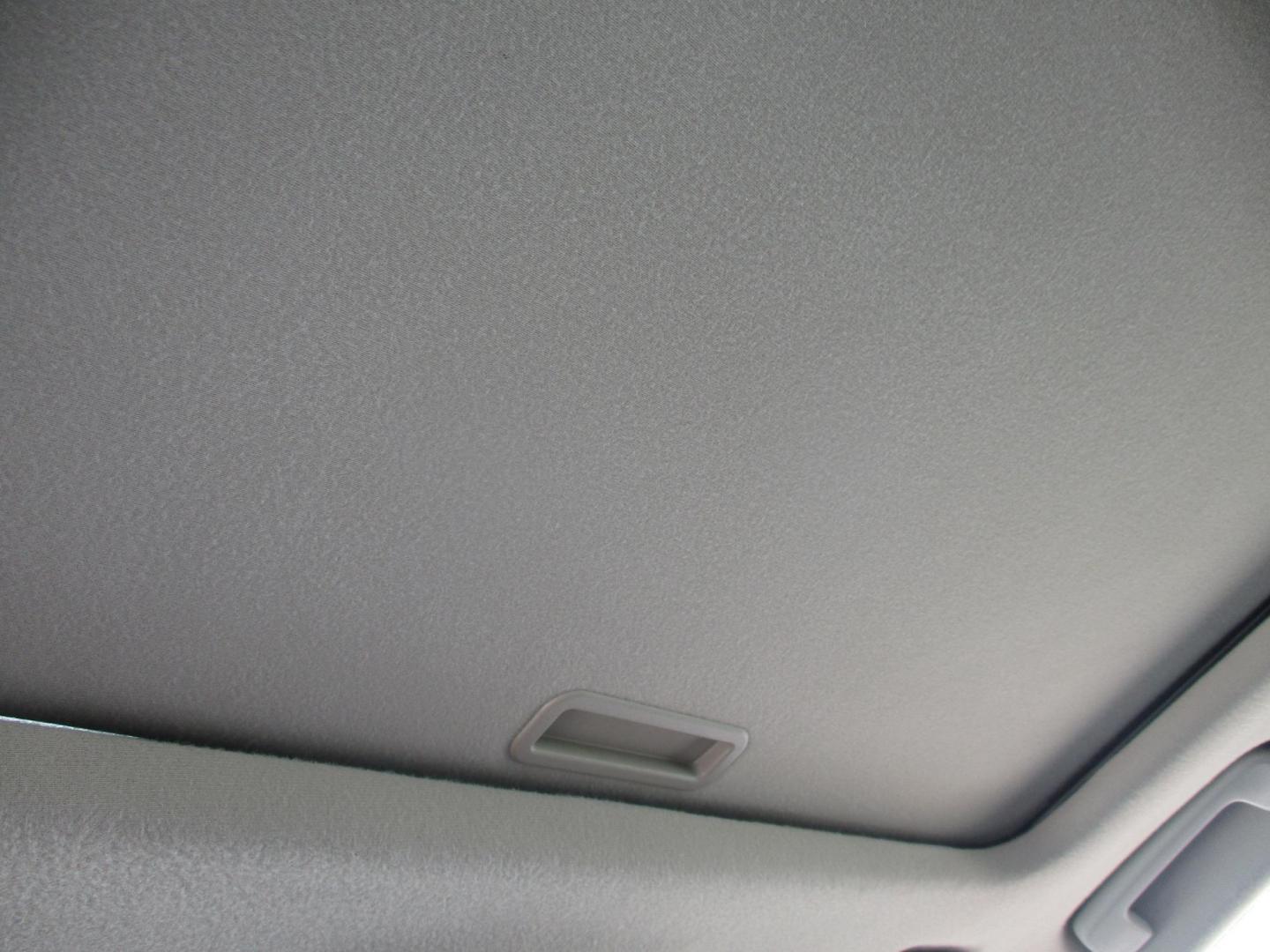 2009 WHITE Ford Fusion V6 SEL (3FAHP08129R) with an 3.0L V6 DOHC 24V engine, located at 540a Delsea Drive, Sewell, NJ, 08080, (987) 867-5309, 39.752560, -75.111206 - Photo#20